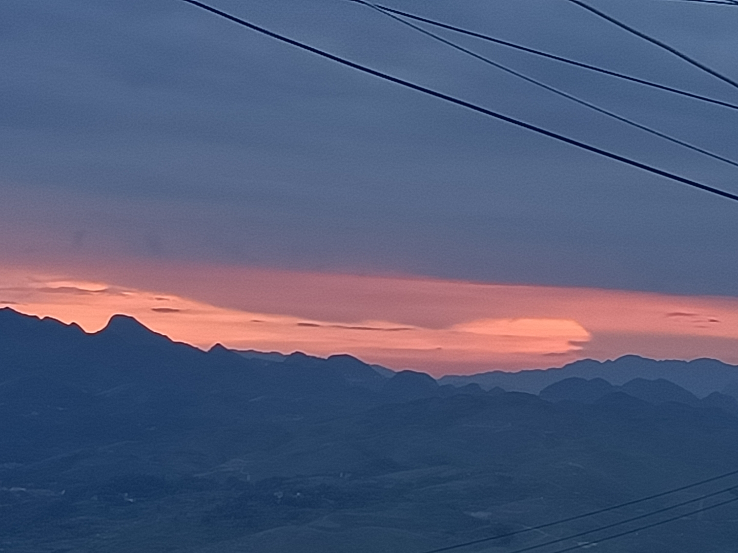 太阳落山时的景色图片