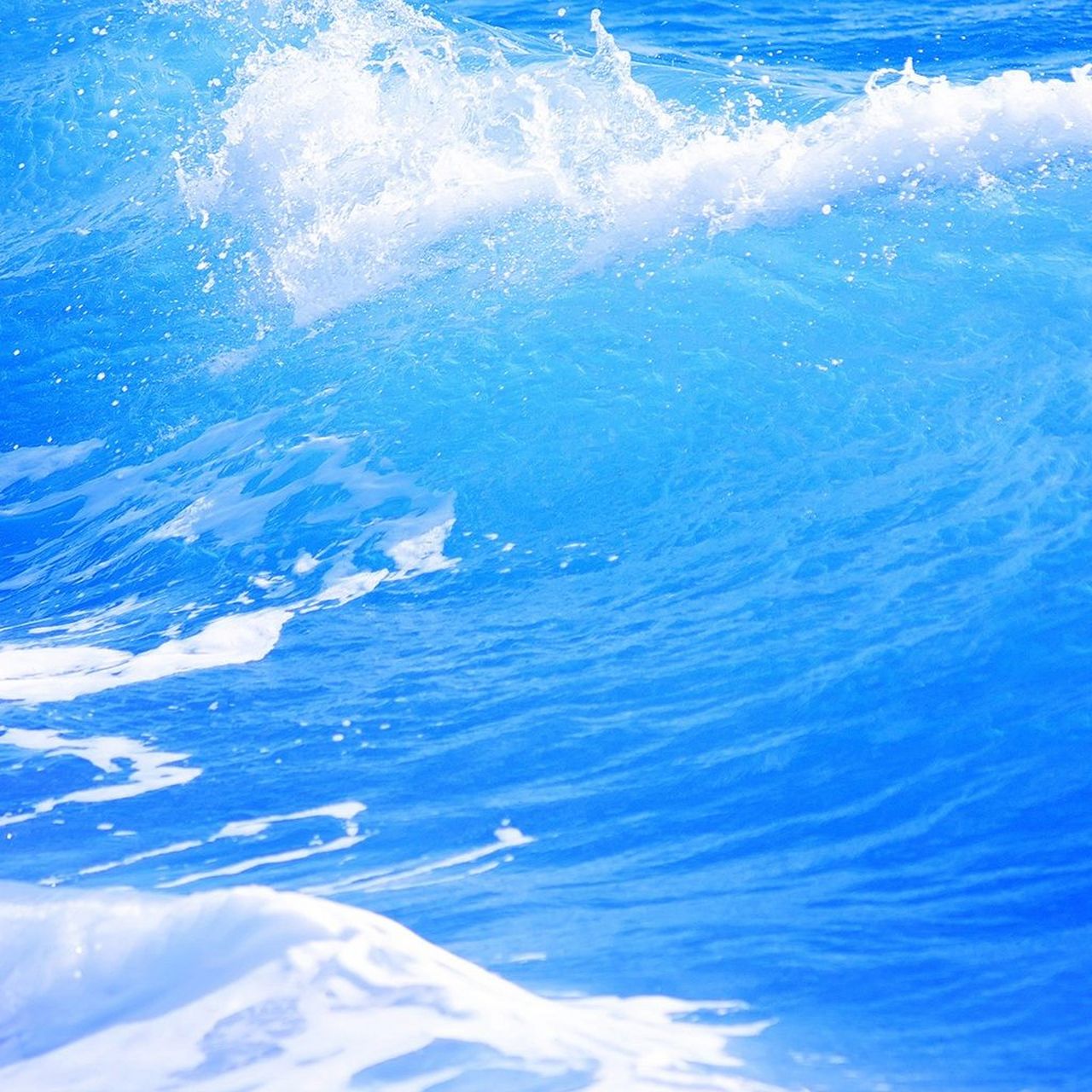 百度人间好诗词#  七绝·大海(新韵) 吴春生 潮汐不断伴一生, 日月魂