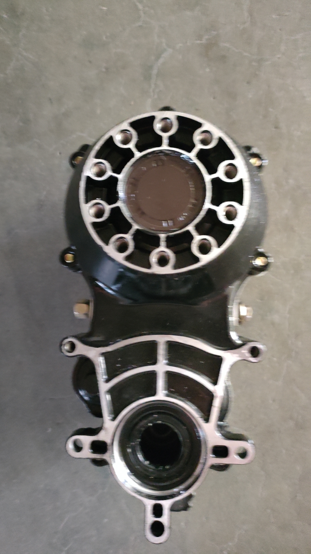 Differential Cover Installation for HOWO Trucks