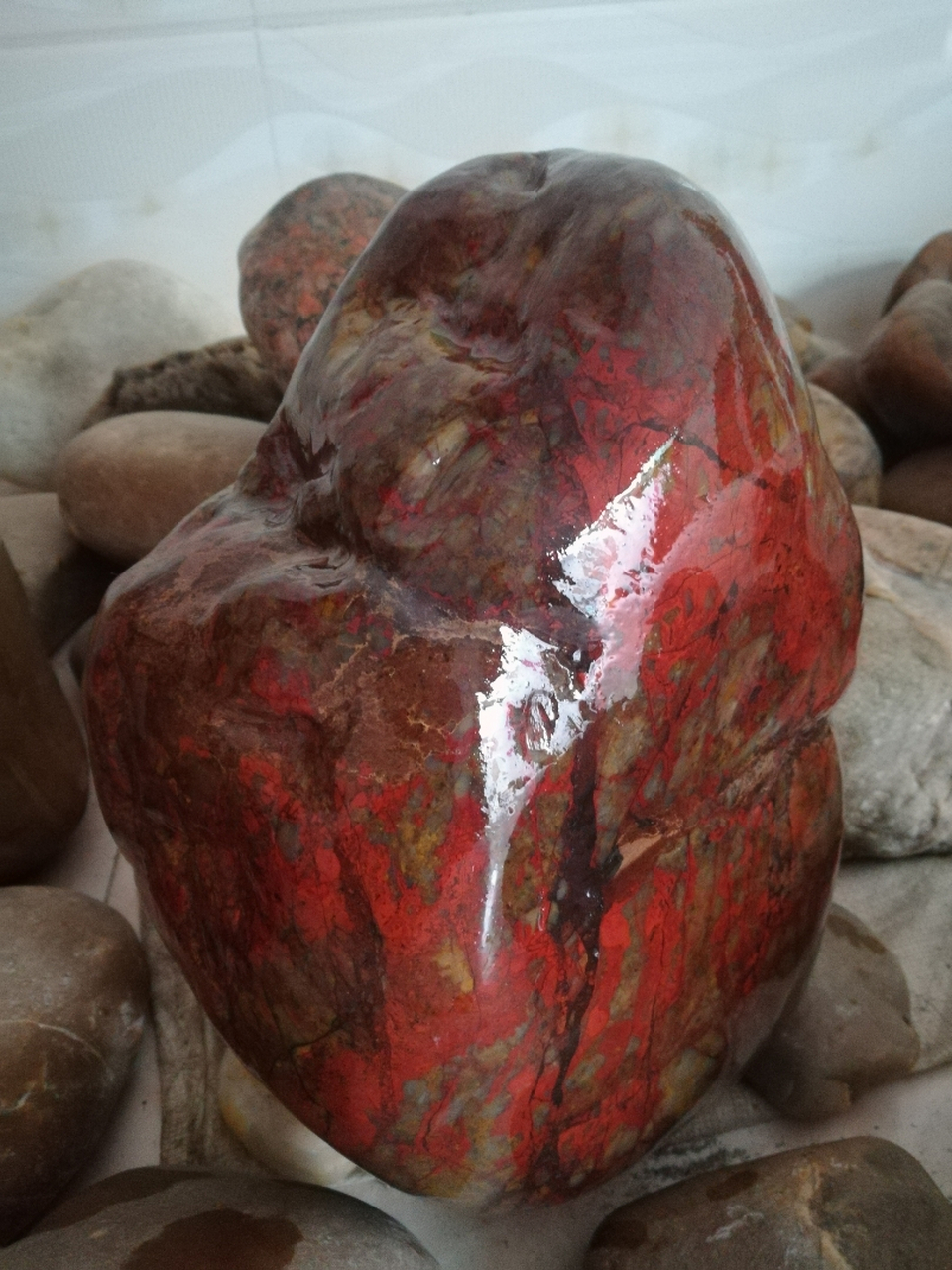 渭河鸡血石,鸡血生,重9公斤