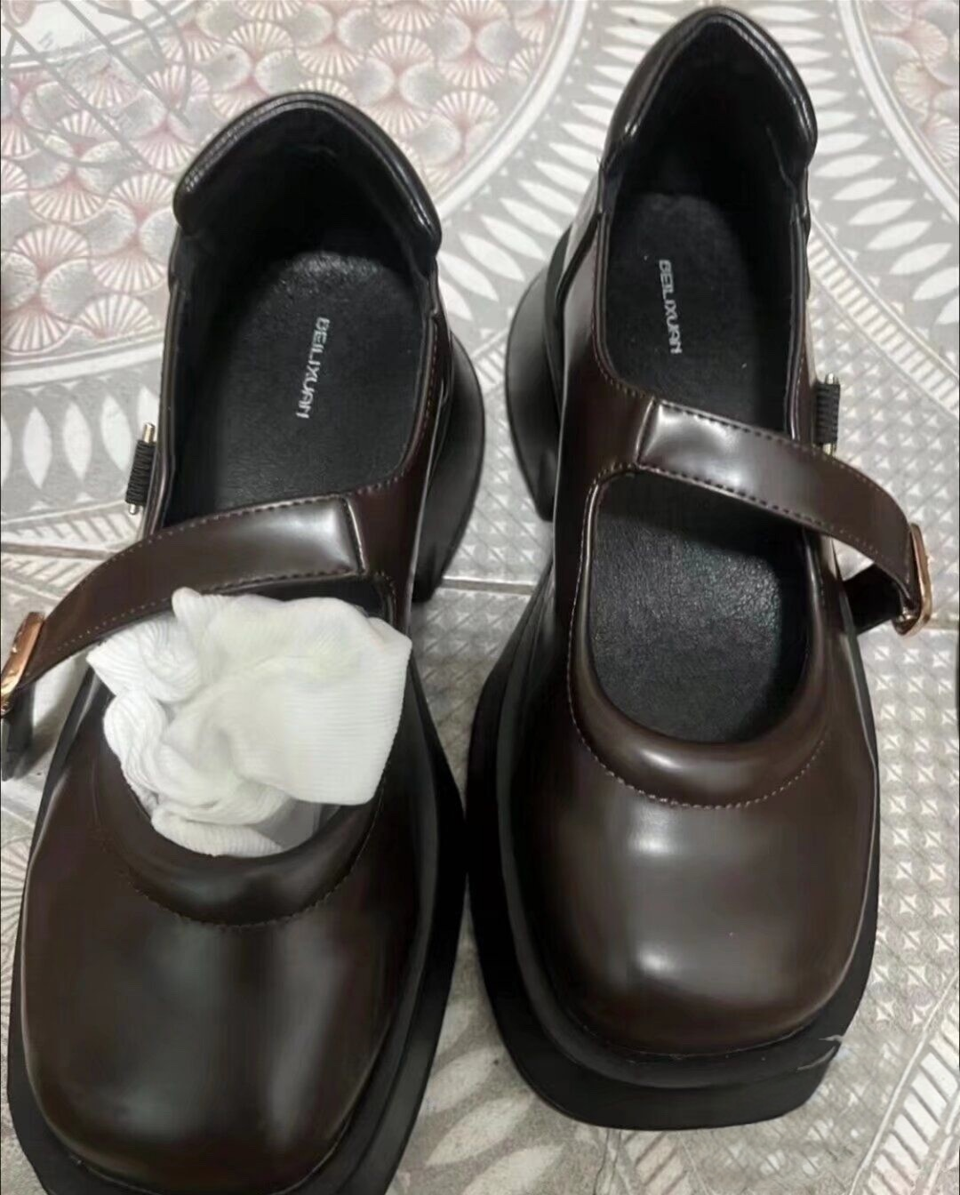 无敌了不透气,出了一脚汗,受众群体还 那么多,佩服你们#原味# #丝袜