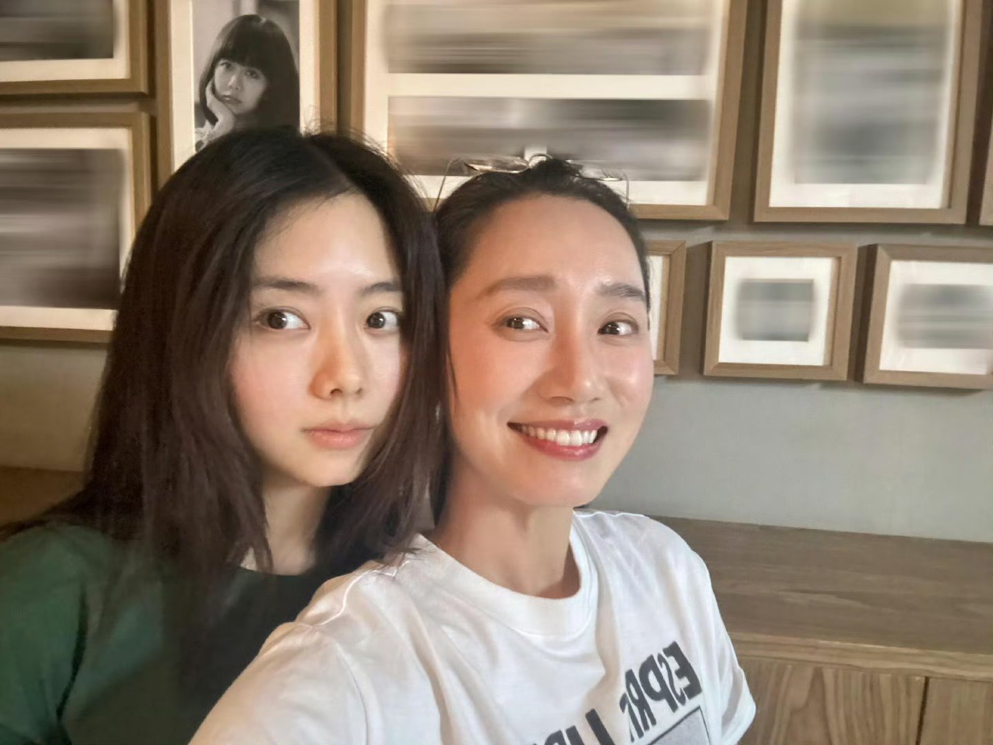 今日热聊#谭松韵董晴耿耿和贝塔最好的售后, 谁还记得《最好的我们》