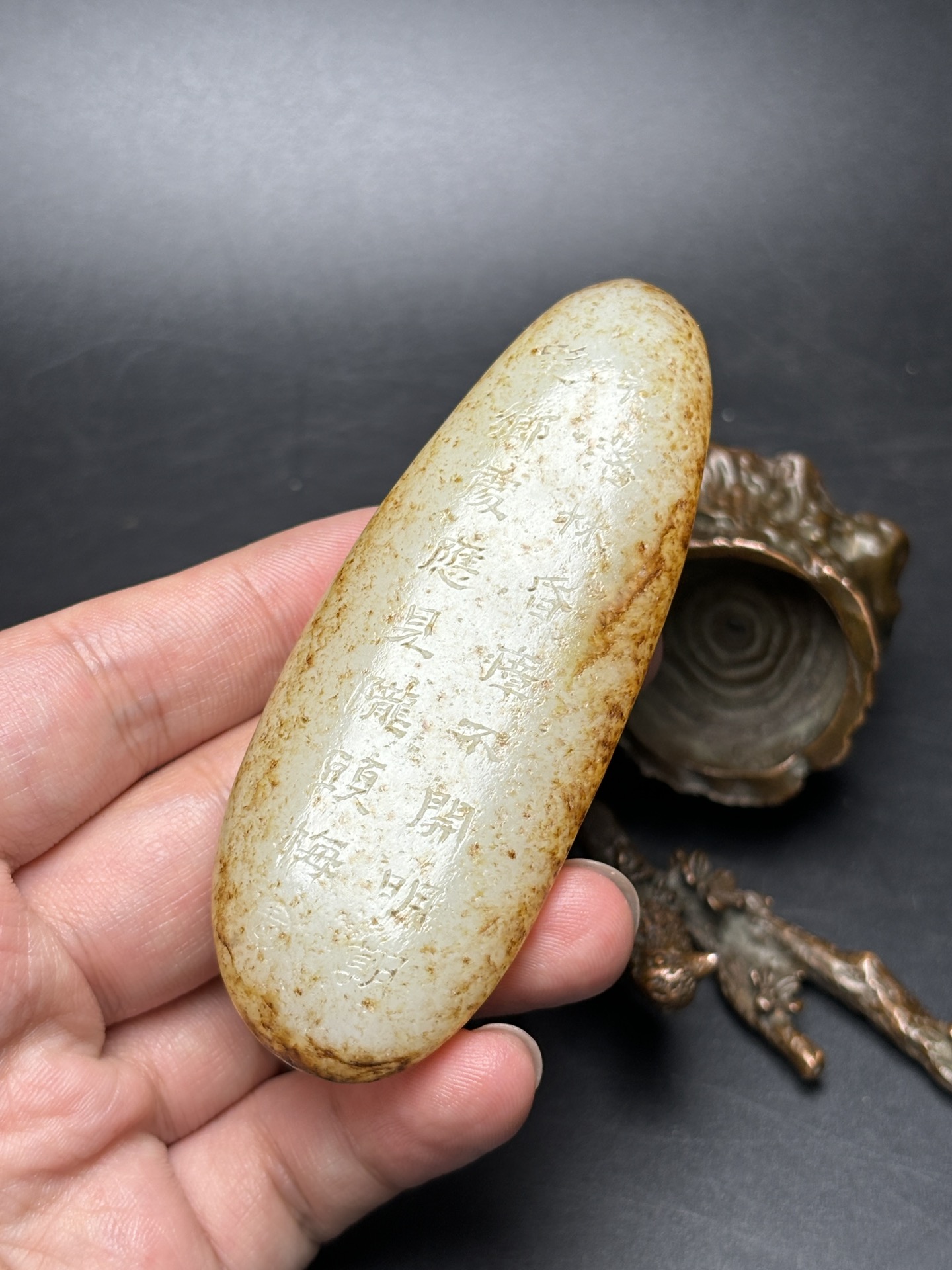 和田玉手把件