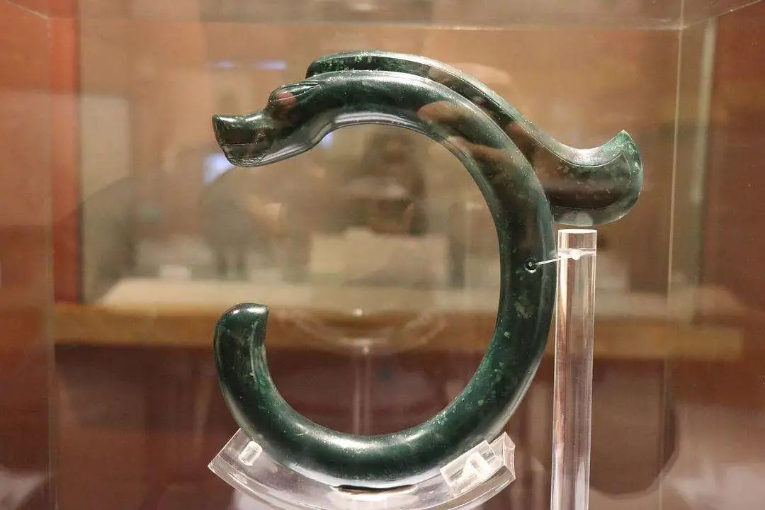 赤峰市博物馆藏红山文化玉龙