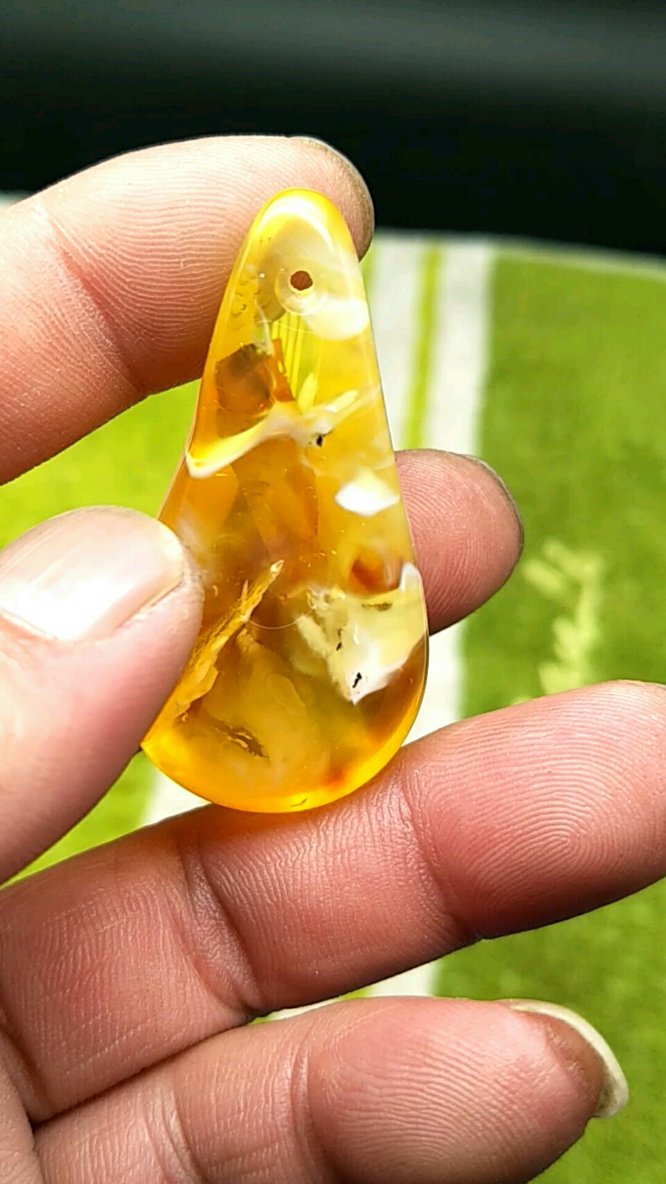 天然琥珀蜜蜡,保真,手工制作! 美!