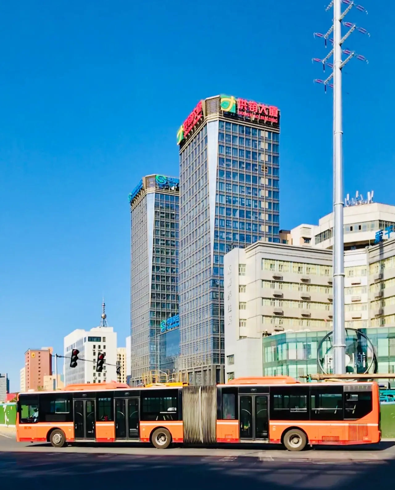 他们都怕你开口向他借钱 什么人遇到发展大道500号照片离石金音大厦