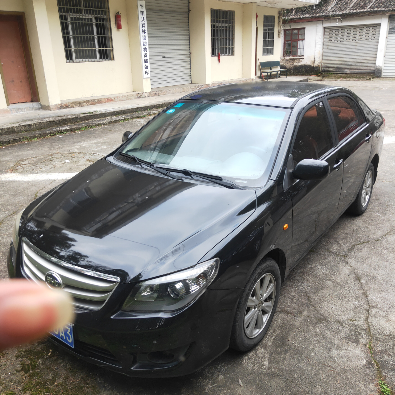 14年上牌比亚迪l3自动挡1.6w