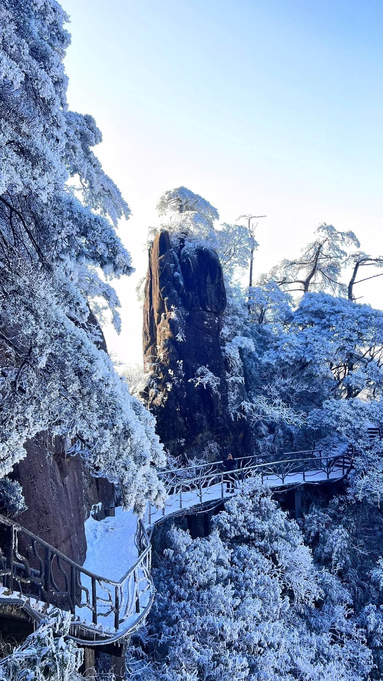 上饶三清山雪景图片