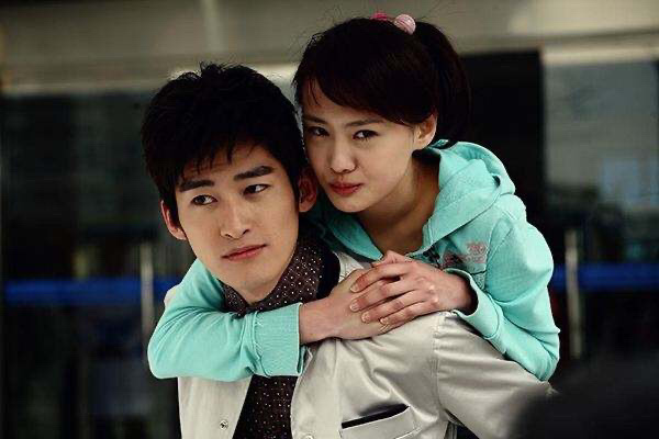 当初,郑爽因为一部《一起来看流星雨》和张翰结识,两人惺惺相惜,最终