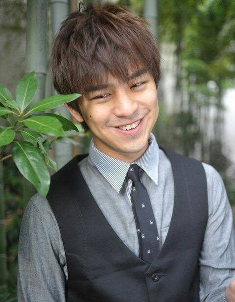 悦读世界# 陈柏霖作为一个爱读书,喜欢晒书的明星,时常把读过的书