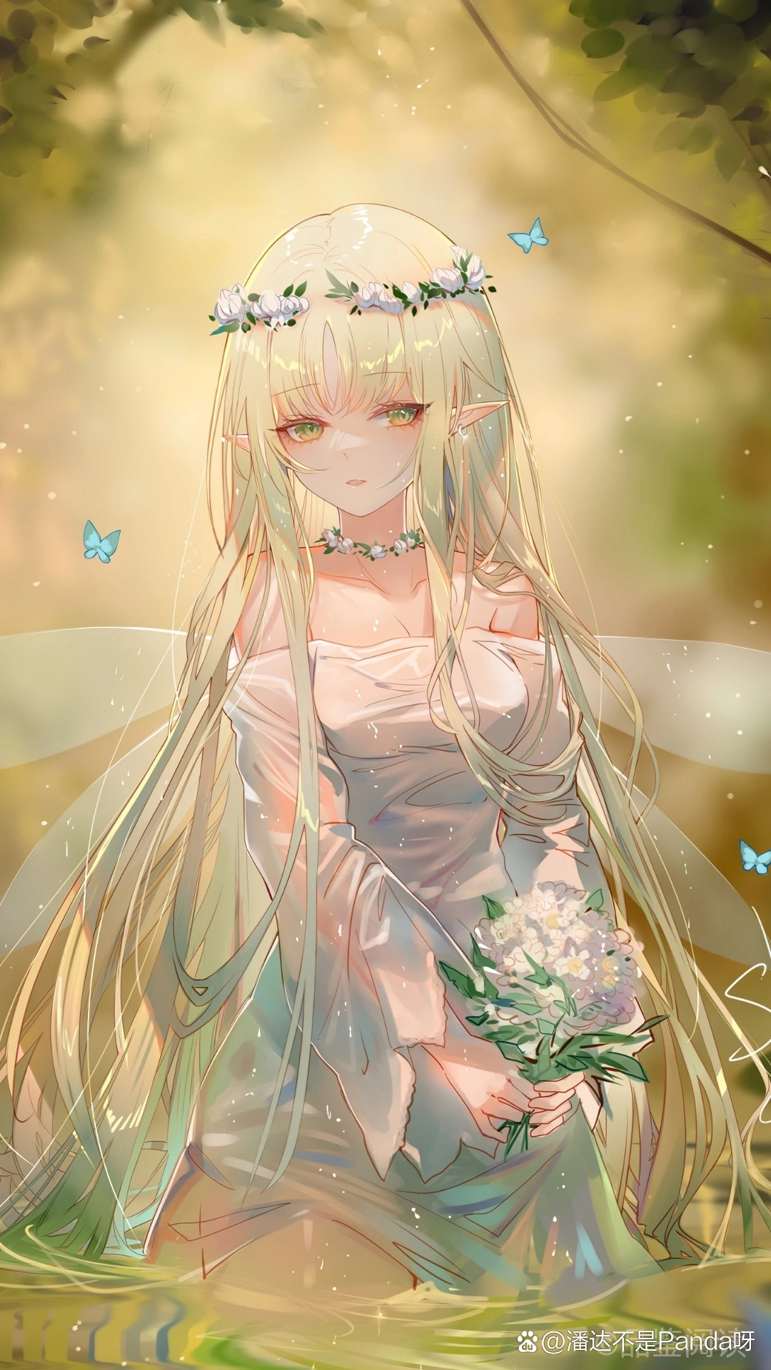 🍃💖  在这个阳光明媚的午后,我遇见了一位金发碧眼的精灵少女