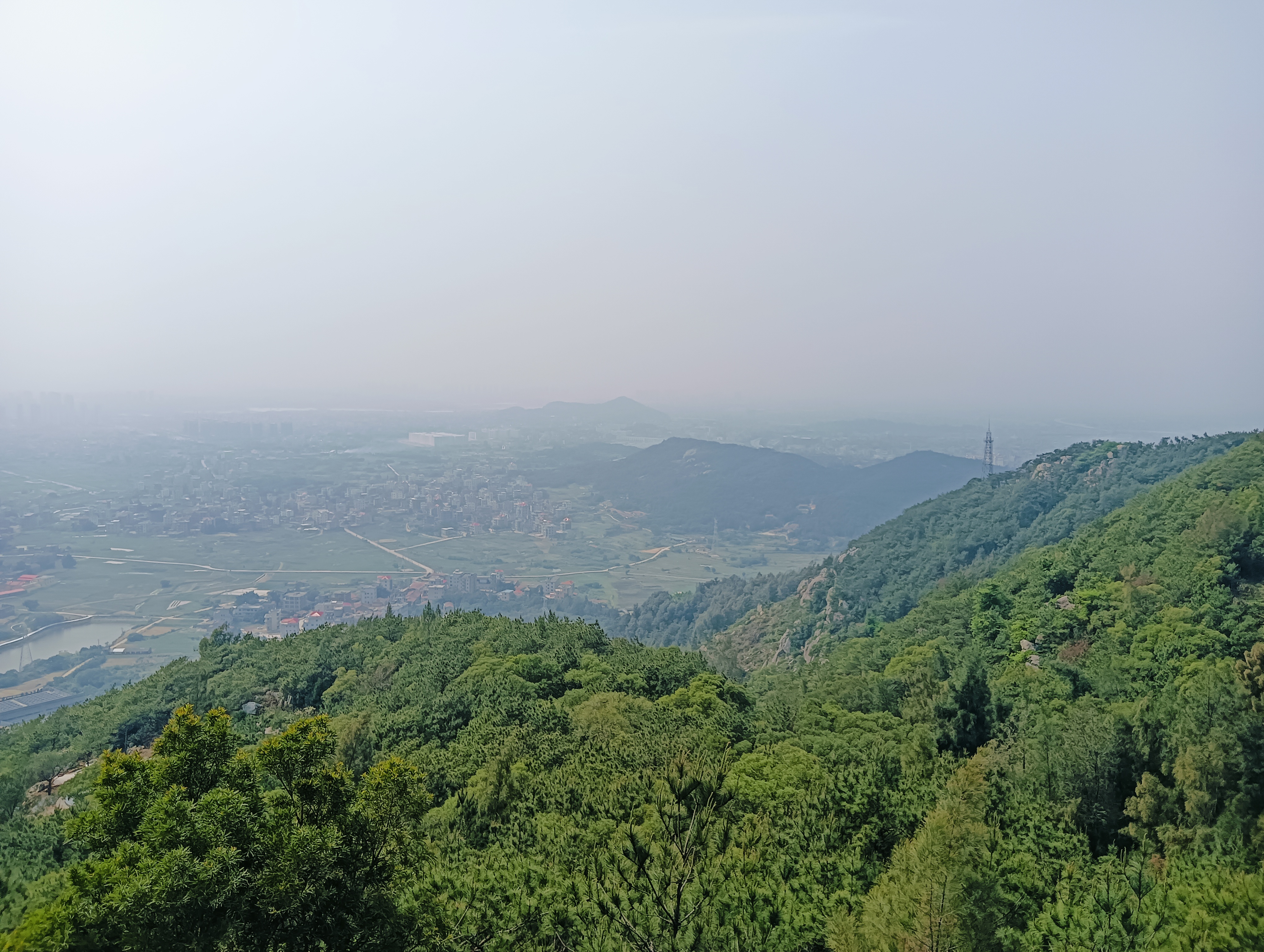 莆田市荔城区北高镇五候山风景区这里的山色如画,鸟语花香,空气清新