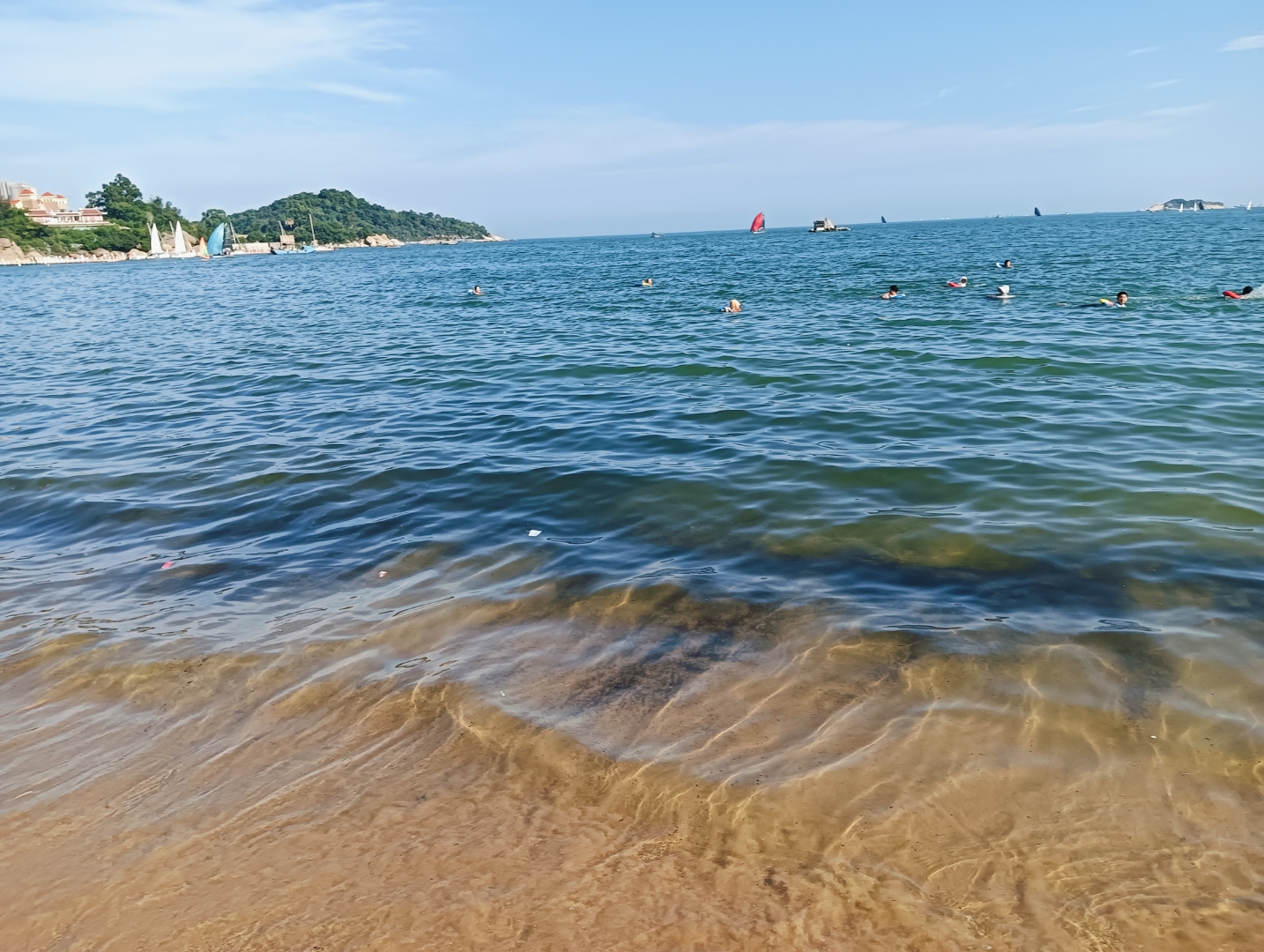 漳州市东山岛马銮湾海滨浴场,一颗镶嵌在闽南海岸线上的璀璨明珠,以其