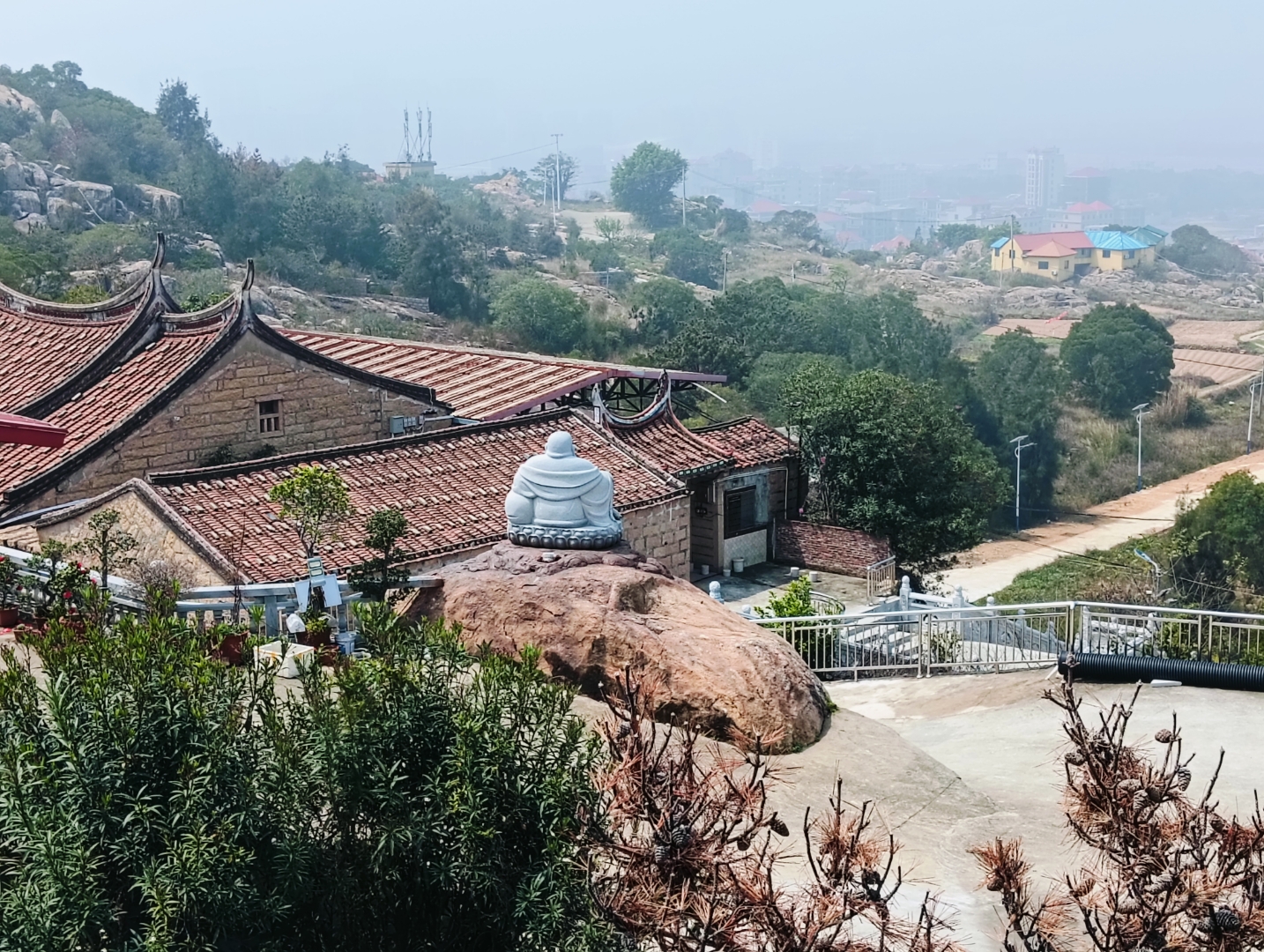 莆田市荔城区北高镇美澜村神山顶的一角,静谧而壮丽,宛如人间仙境.