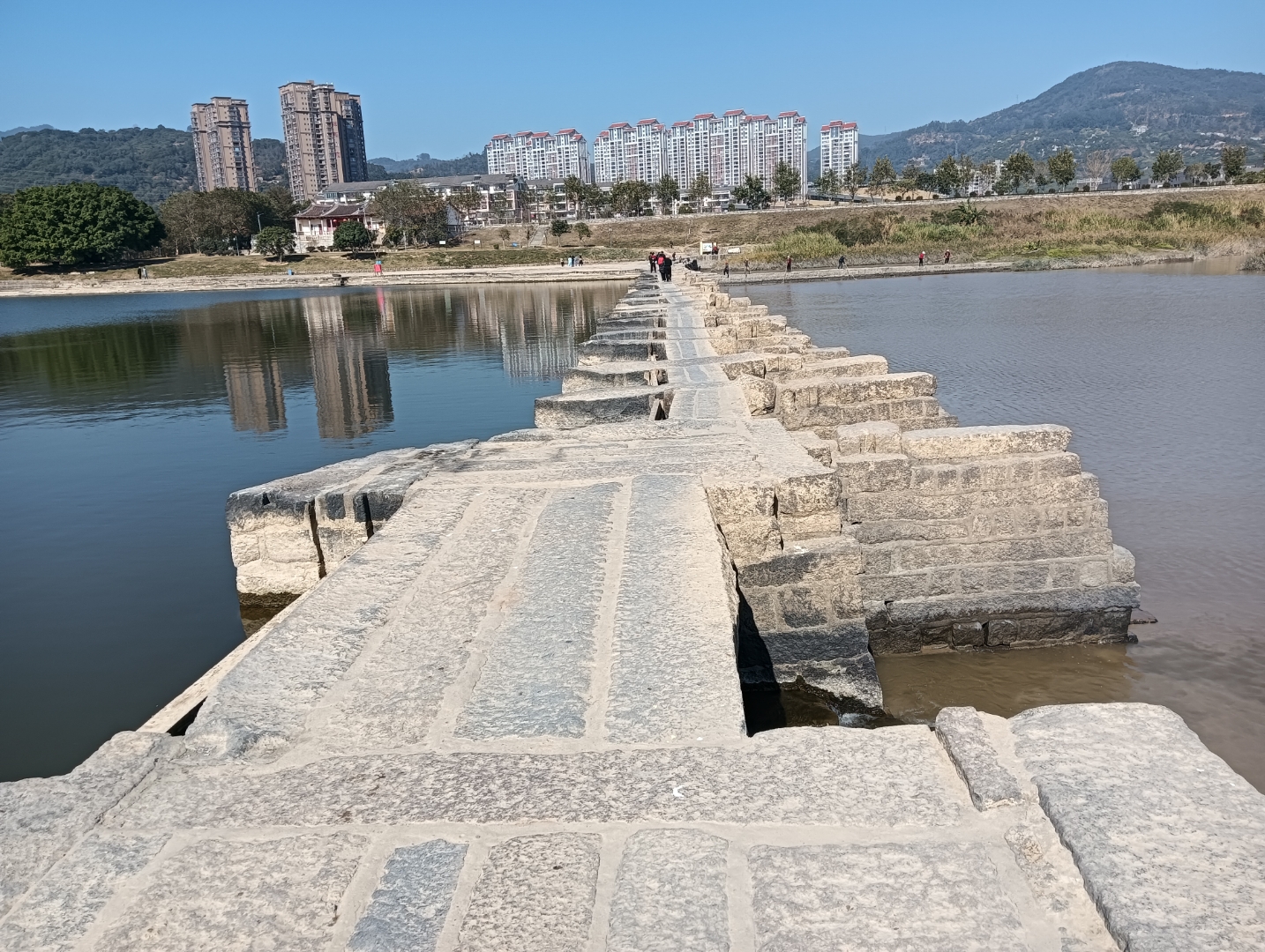 木兰陂公园,位于福建省莆田市城厢区霞林街道木兰村,是一座集历史底蕴