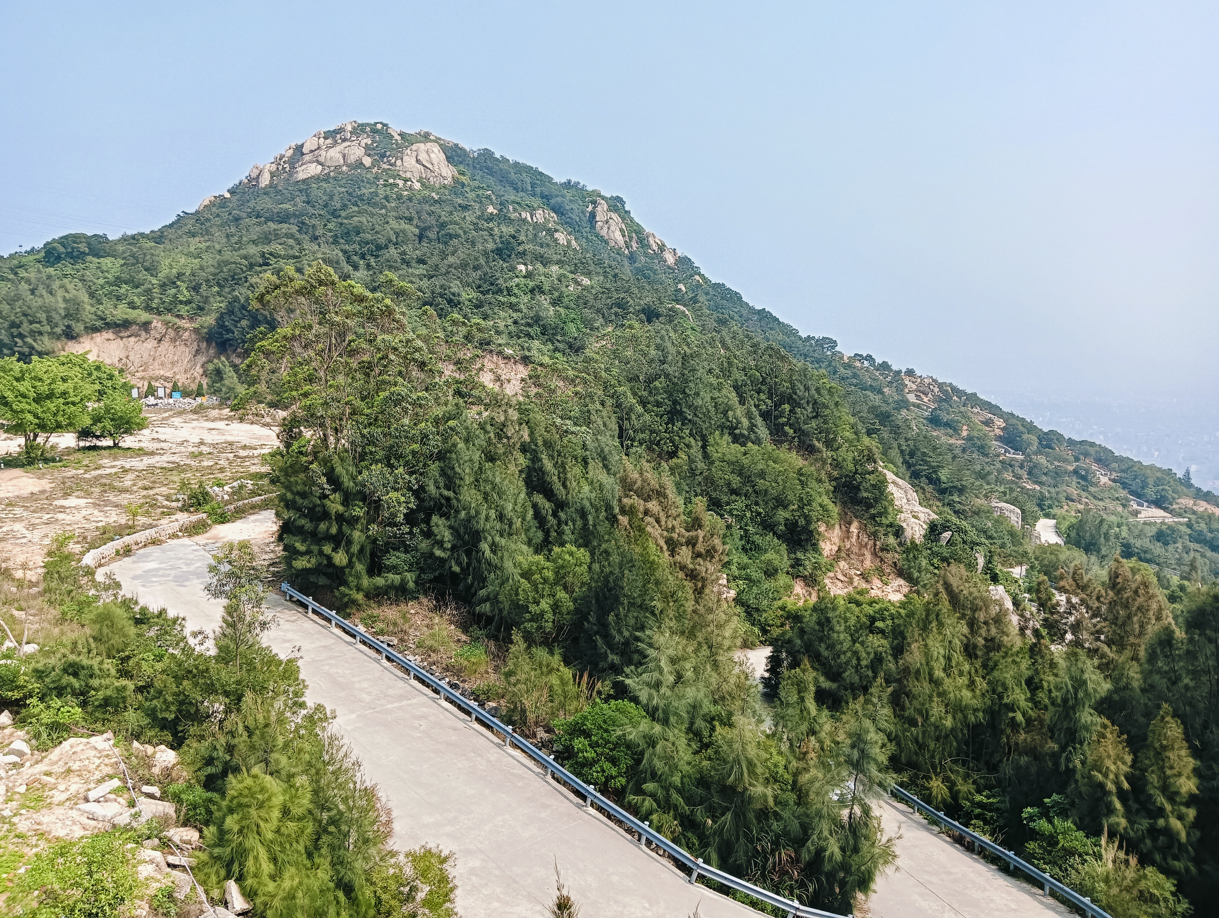 莆田市荔城区北高镇五候山风景区这里的山色如画,鸟语花香,空气清新