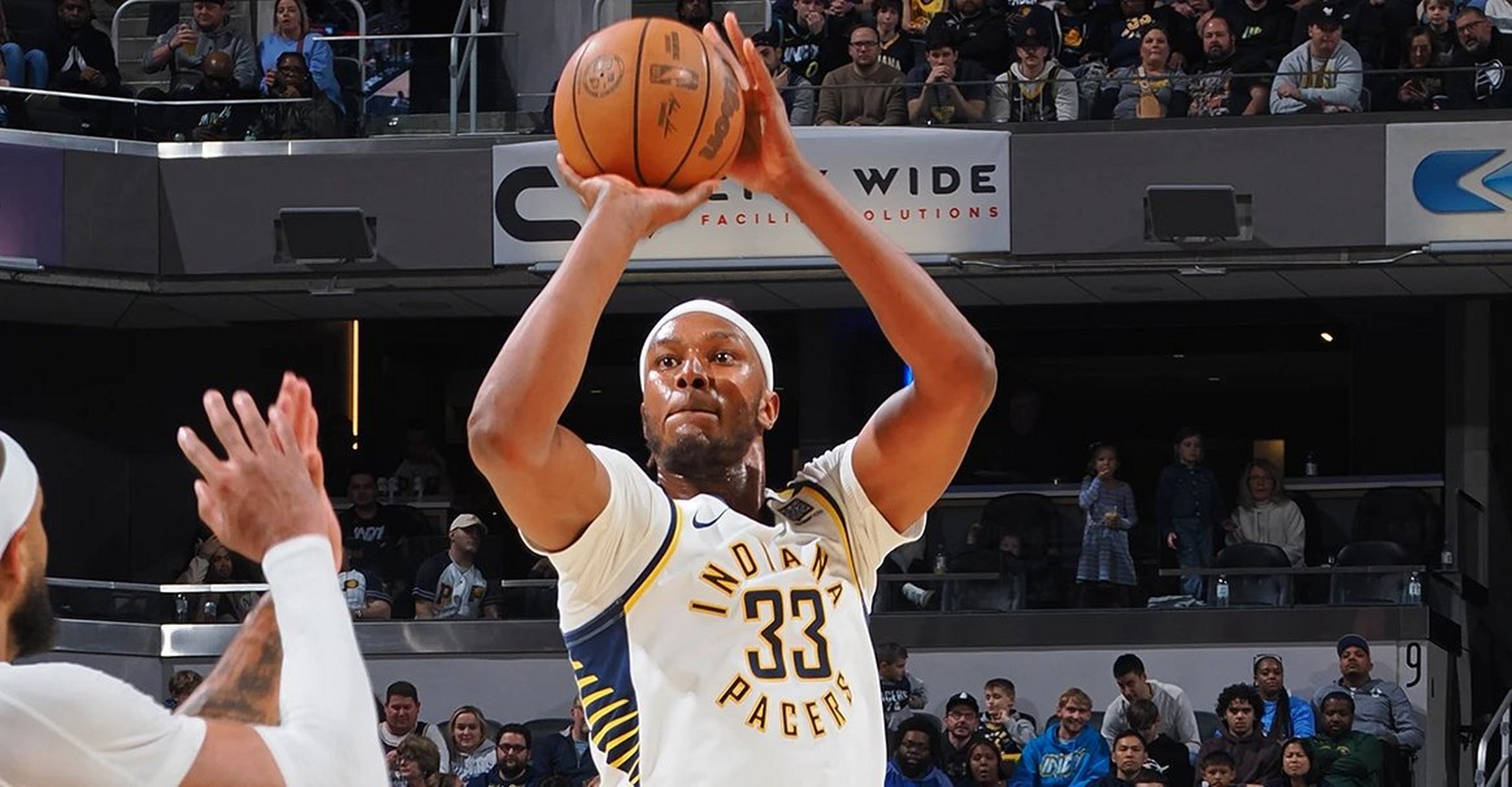 今日nba战报# 特纳33 8东欧合砍62分 步行者主场大胜独行侠 nba彻规