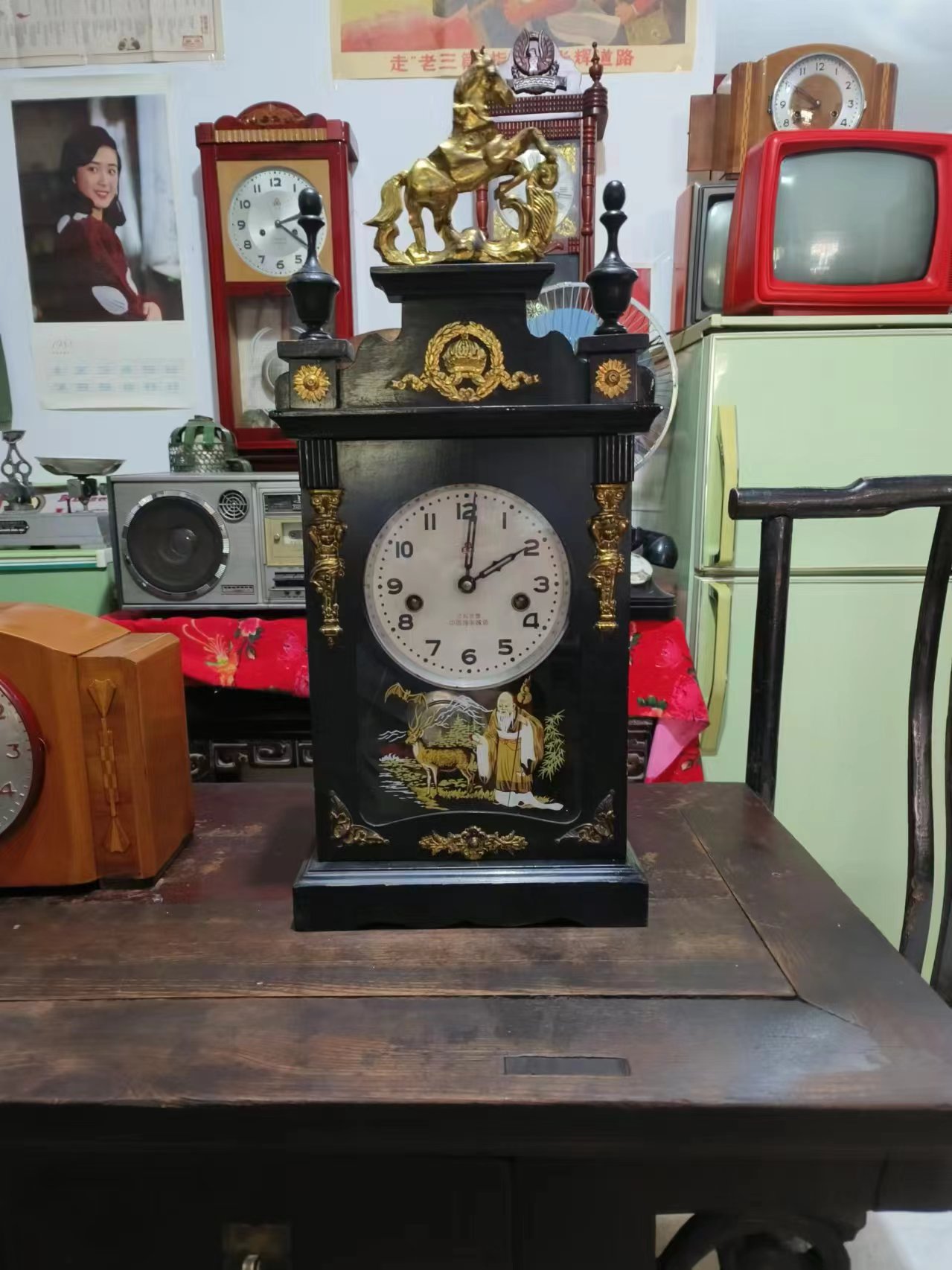 50年代的公私合营时期生产的,555马头座挂两用钟表,品相保存的非常好