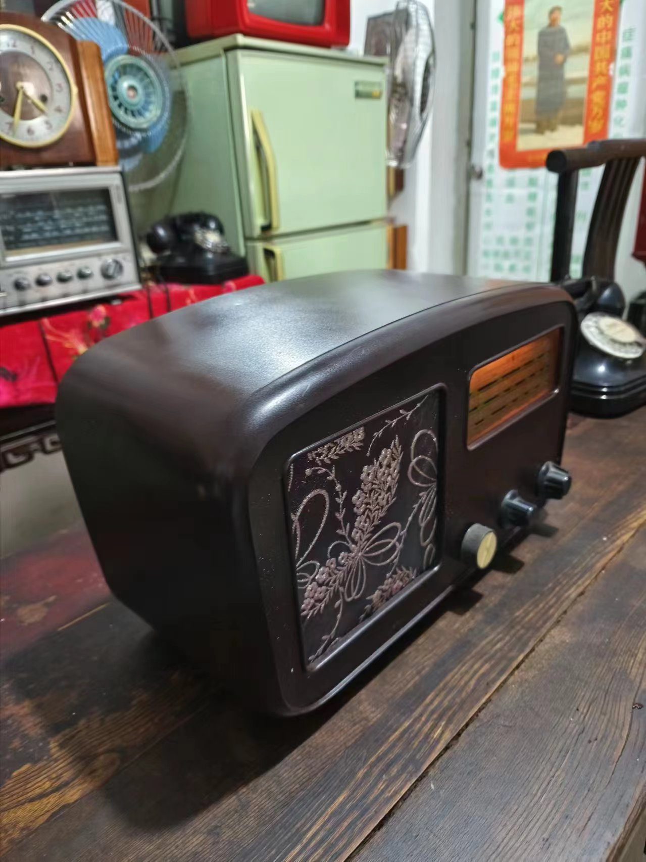 老红星504胶木壳子电子管收音机,南京无线电厂50年代生产.