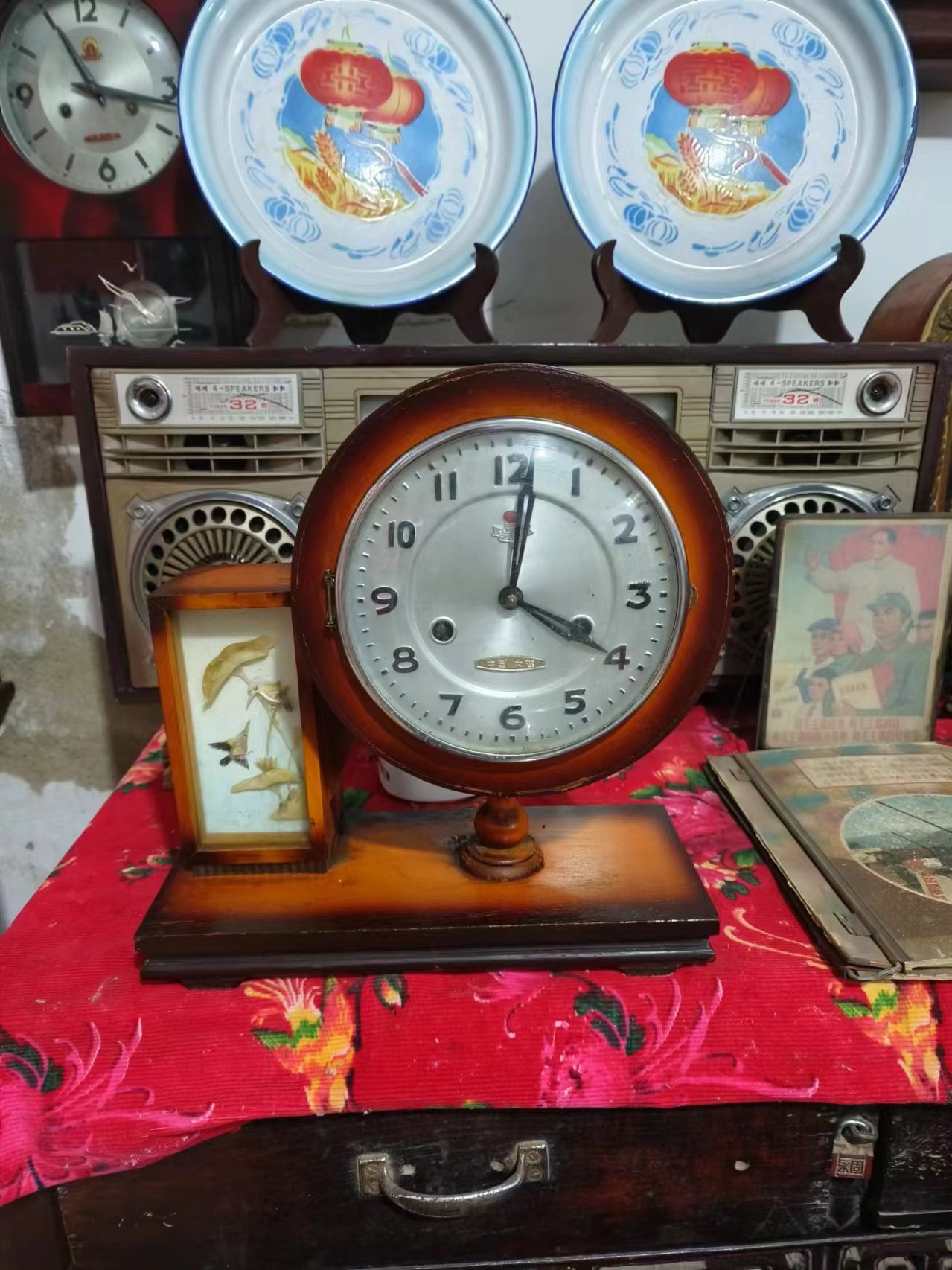 辽宁大连钟表厂80年代生产的火炬老座钟,品相保存好正常使用,有喜欢