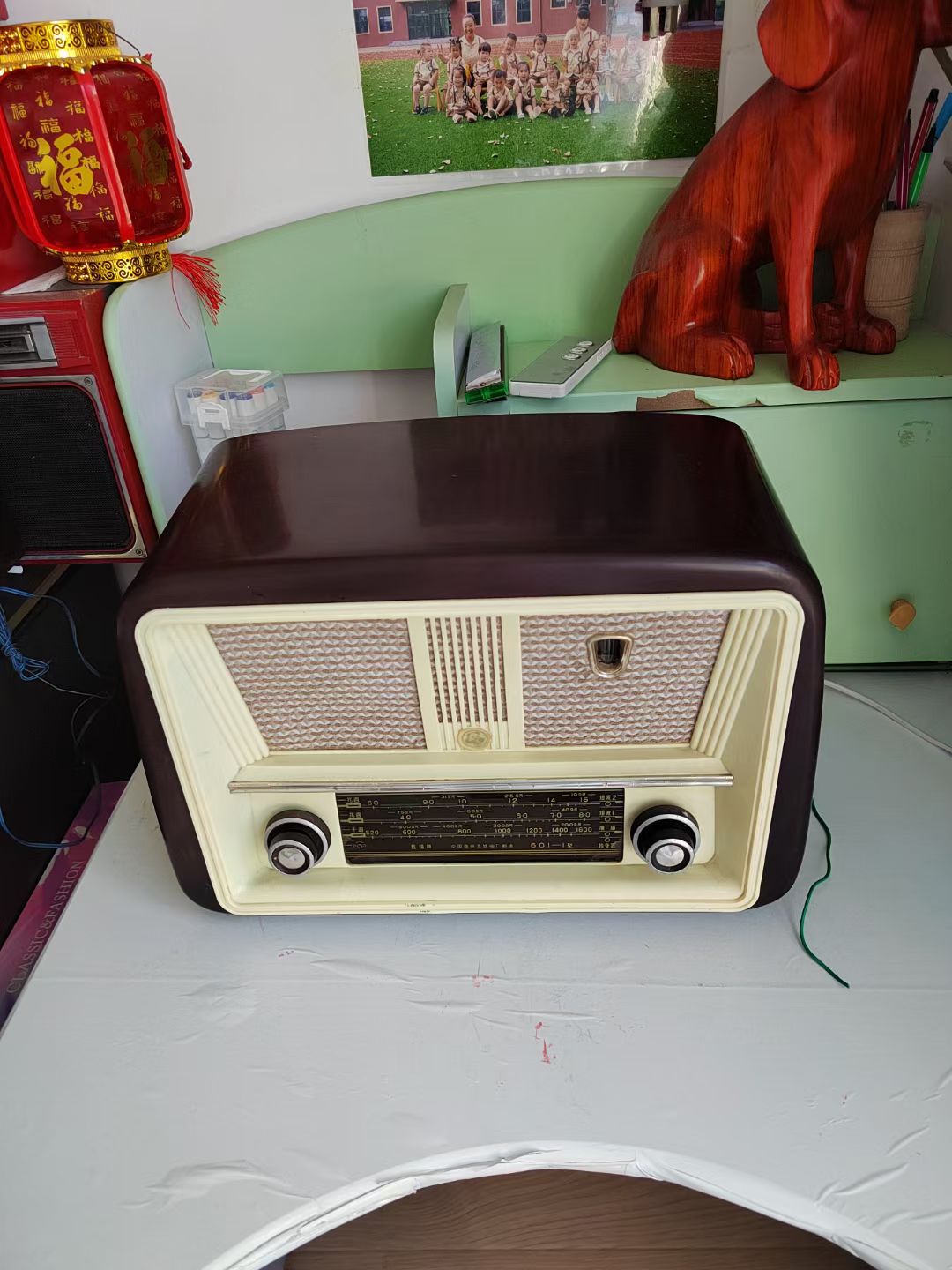 50年代南京无线电厂生产的熊猫电子管收音机,电木壳子品相非常好正常