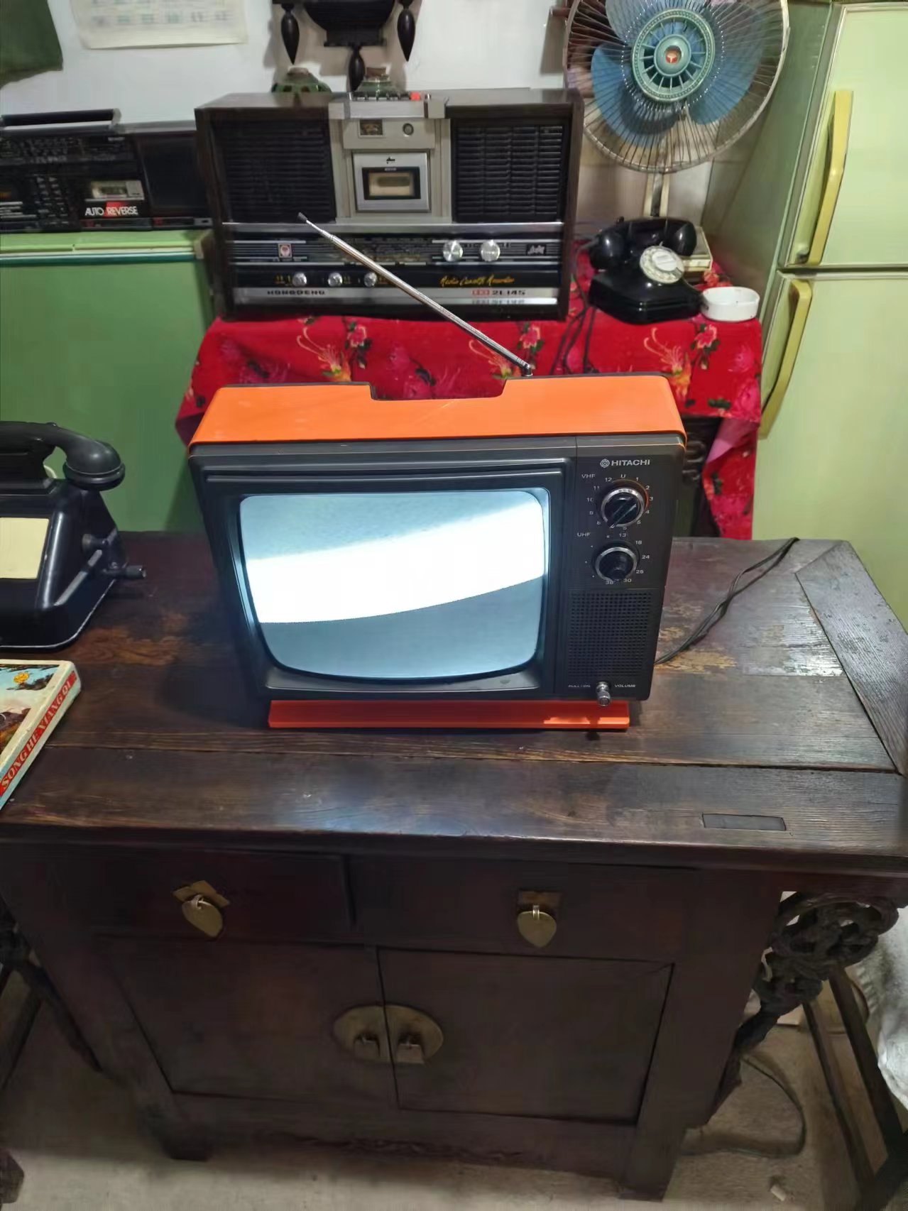 老日立黑白电视机有喜欢的吗?