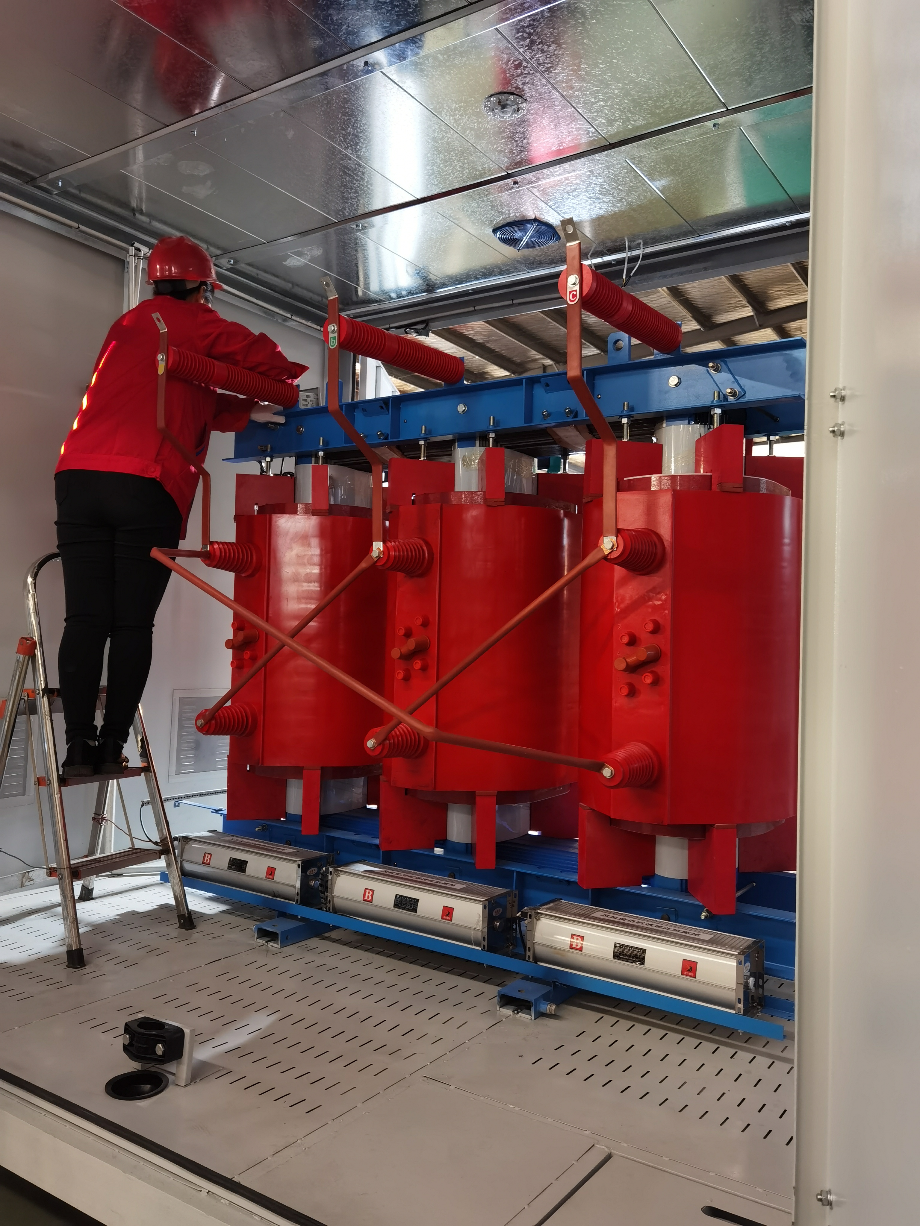 带我们一起了解干式变压器