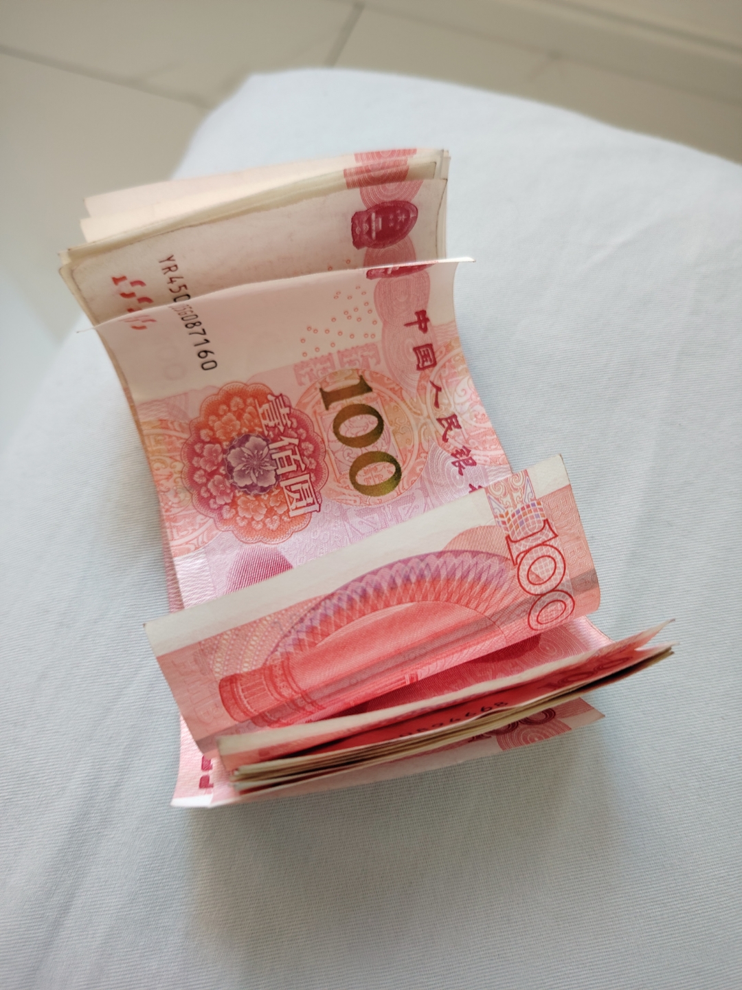 我每月给我婆家妈一千块零花钱,她每次都象征性