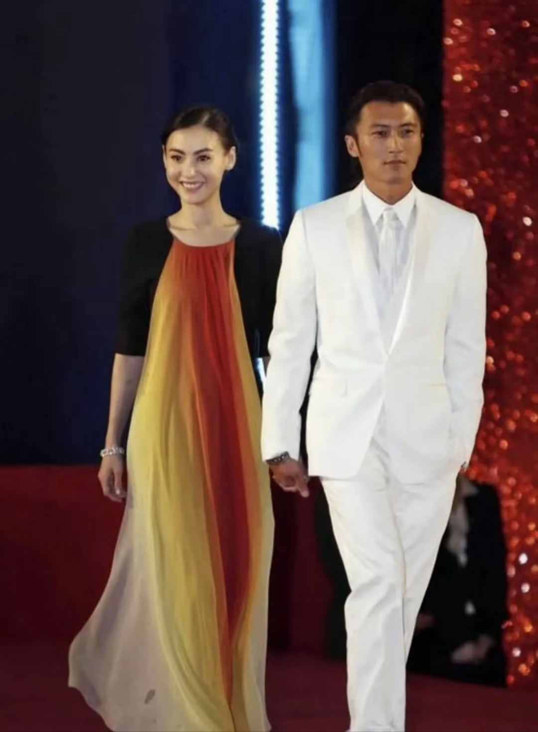 谢霆锋曾说"到我死那天,还会站在我身边的只有她"