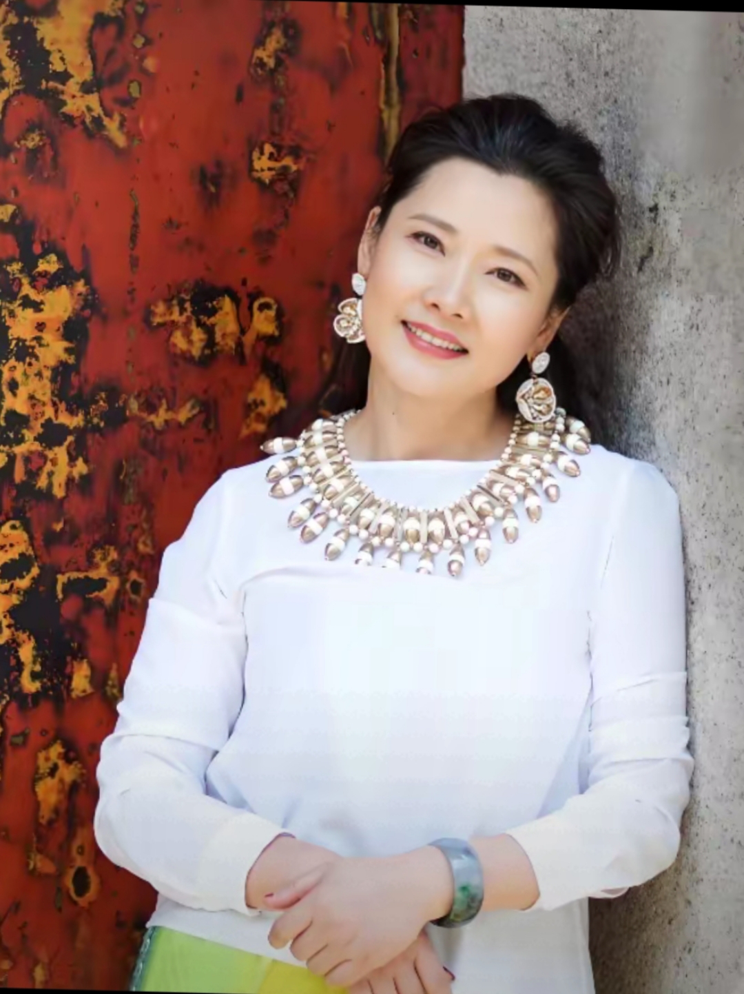 婚后十年,她幸福美满.婆婆通情达理,丈夫体贴入微