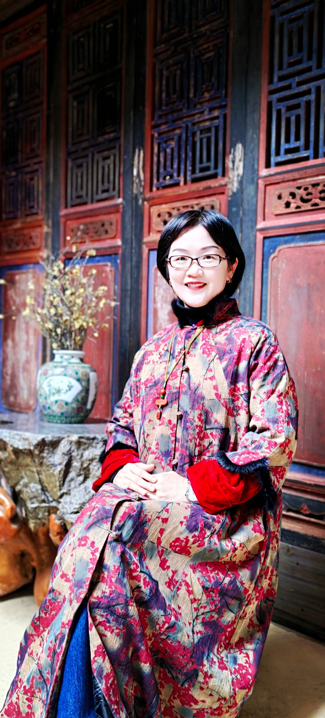 2013年,在家附近禾祥西的一家小店看上件香云纱的裙