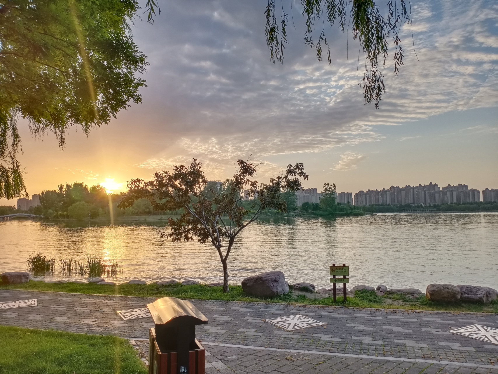 凤县宝鸡凤凰湖景区图片