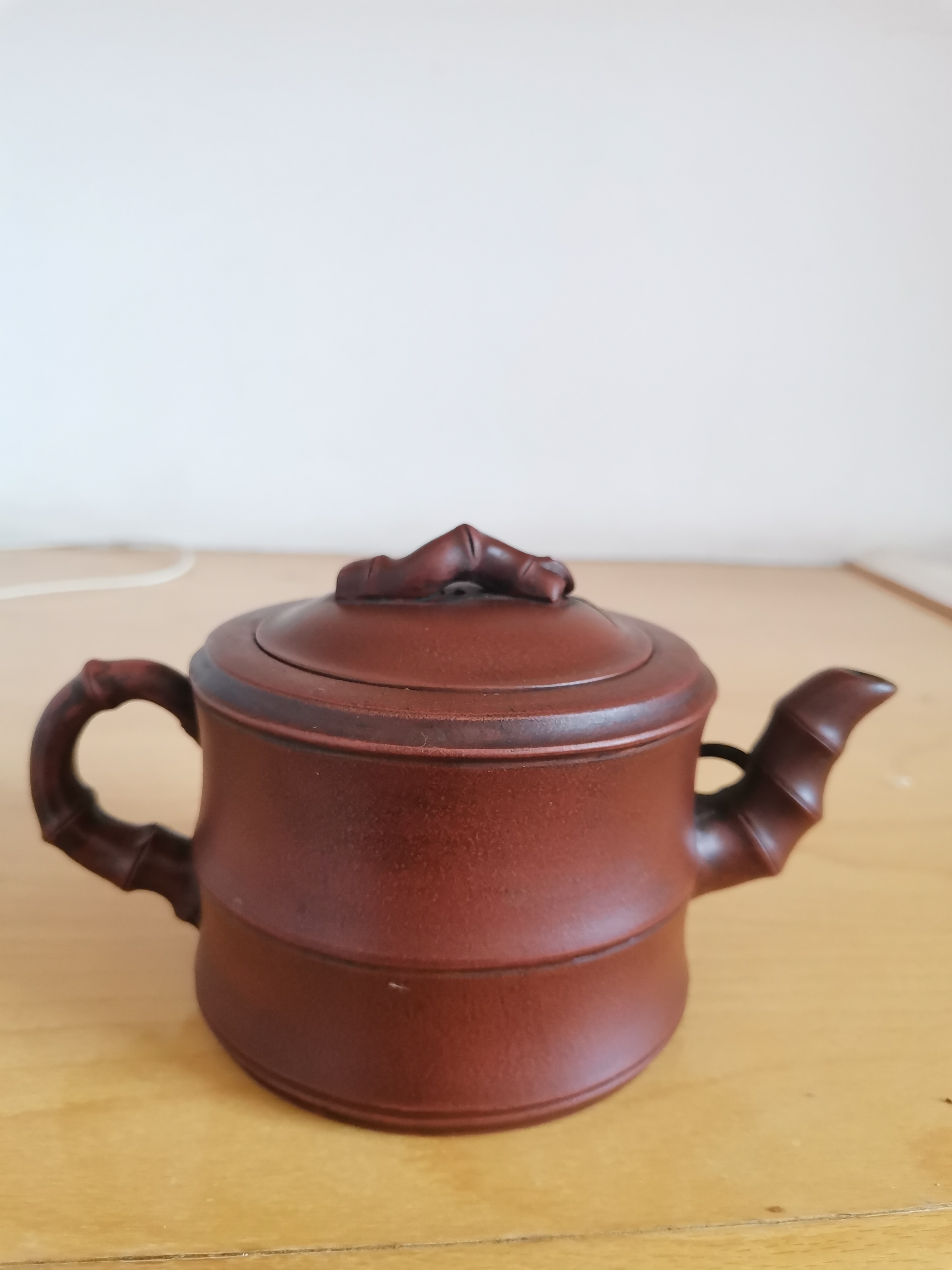 周桂珍款竹节壶,真假任评,仅供大家欣赏.