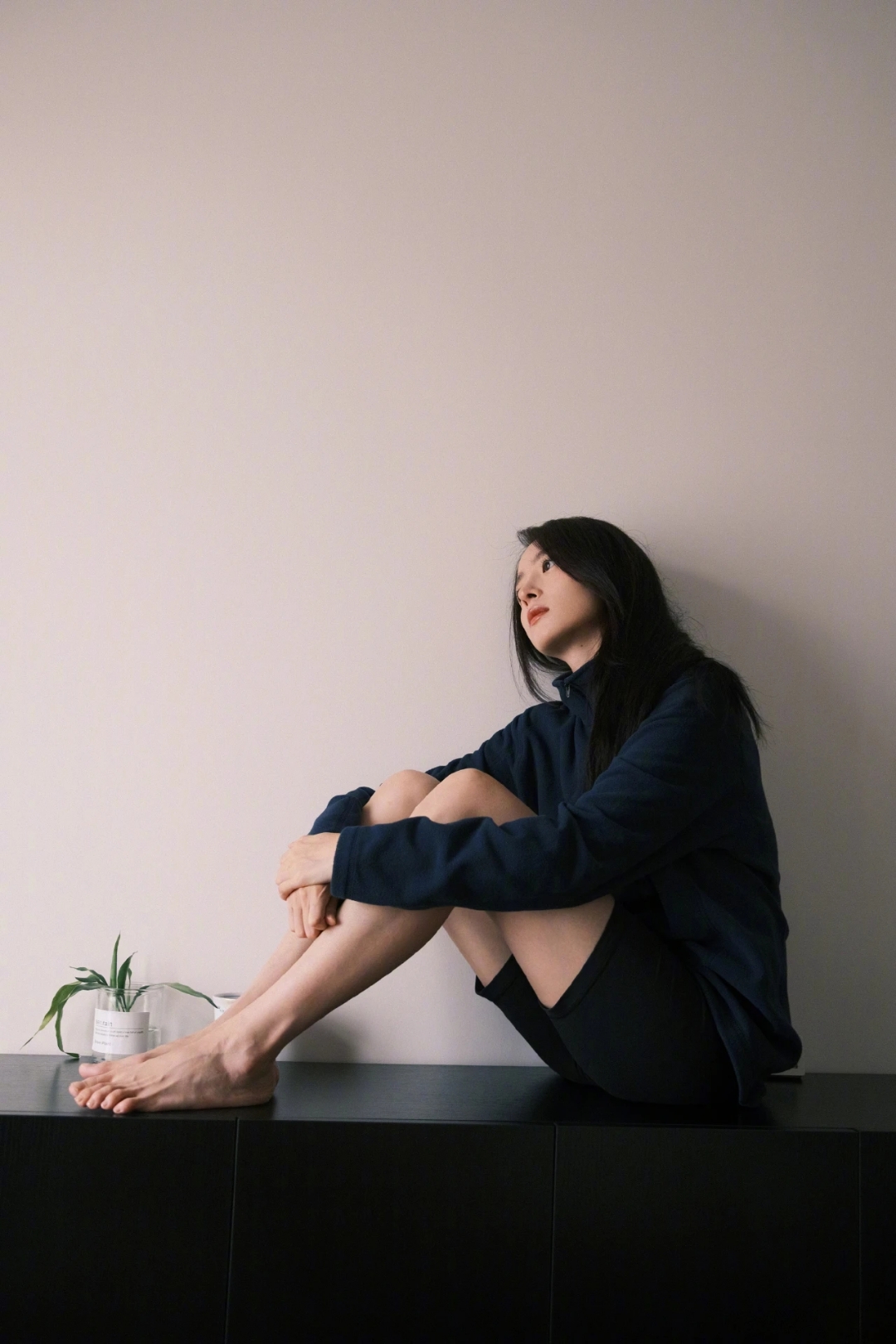 胡冰卿啊,这姑娘可是出身于一个普通家庭,但你别看她现在星光熠熠,小