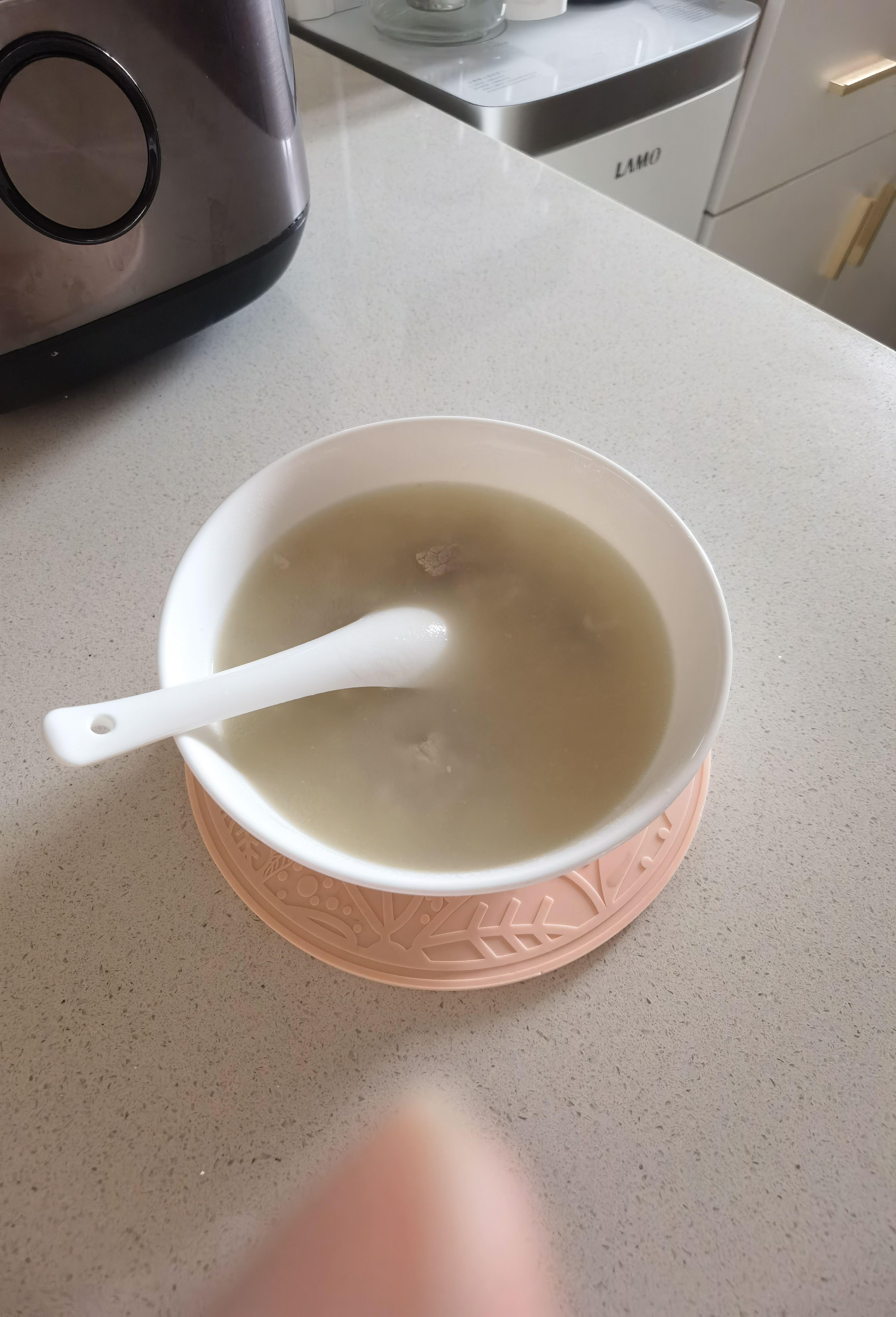 好吧!喝完这碗瘦肉粥再说吧! 内心魔鬼和天使的博弈