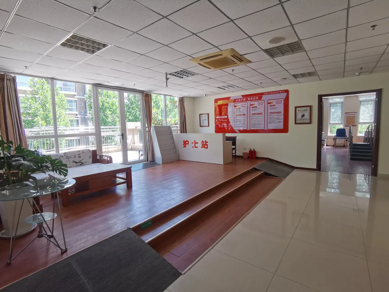 哎呀?家中有不能自理老人,每月不到4000就能搞定生活 医疗照护?