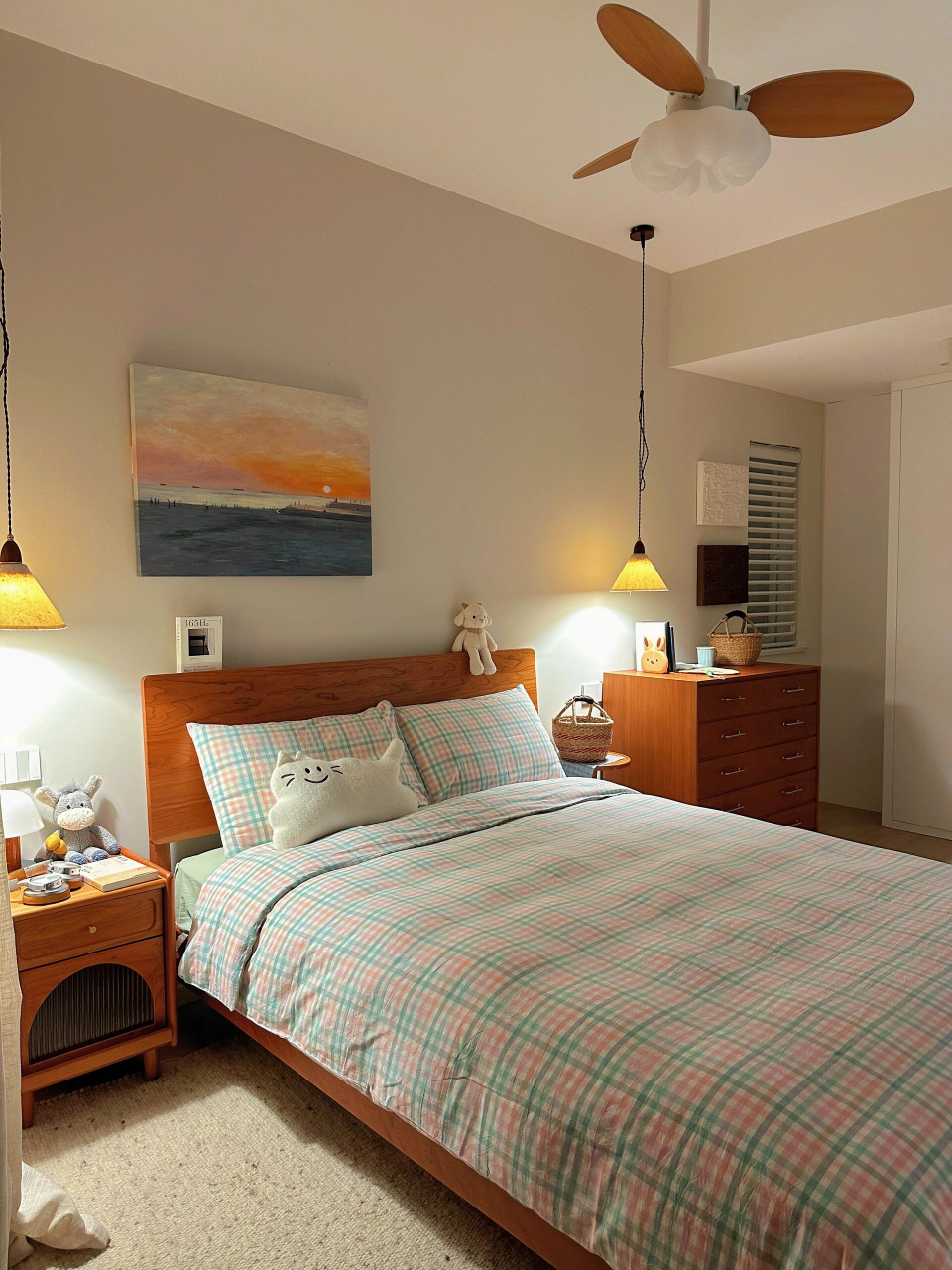 晚上的卧室,谁懂这一刻的幸福感