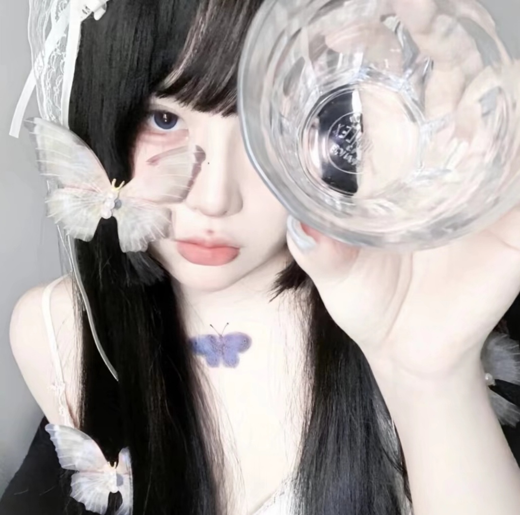 蝴蝶ins风女头,点赞 关拿