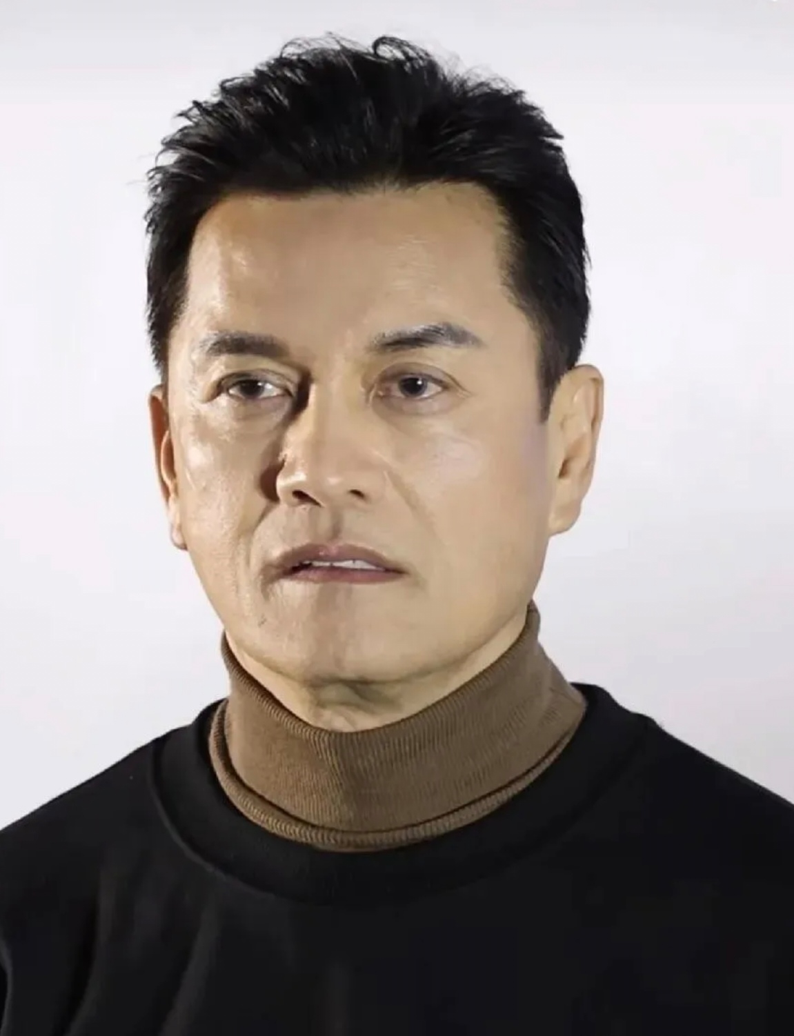 60岁男明星男法令纹男人六十岁最好的皮肤状态不老明星男的都有谁男性