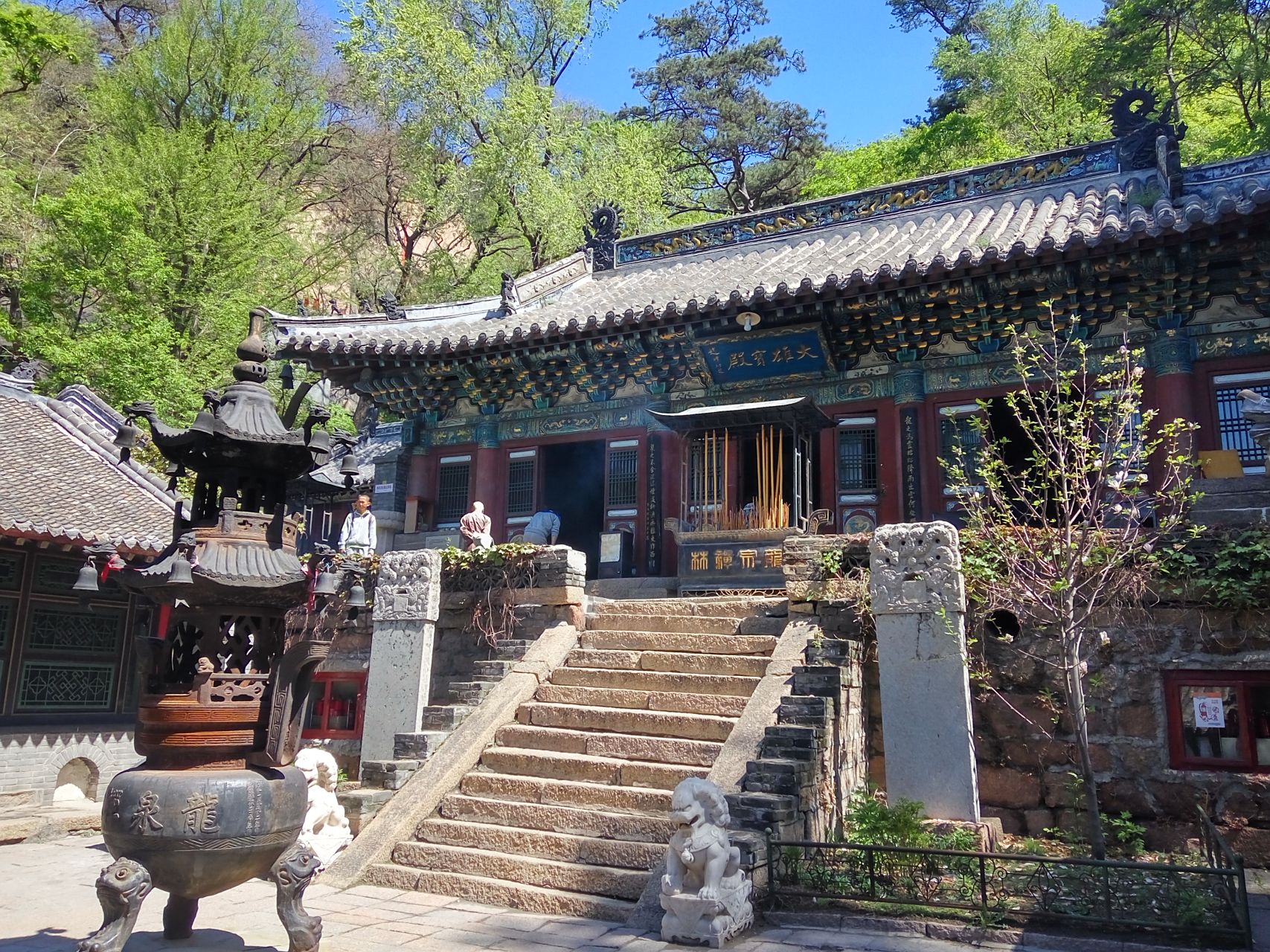 钢都鞍山之八龙泉寺 龙泉寺位于千山北沟龙泉谷内