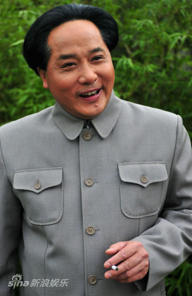 两位扮演开国领袖最形象,最受观众喜欢的特型演员都因病相继离世,皆