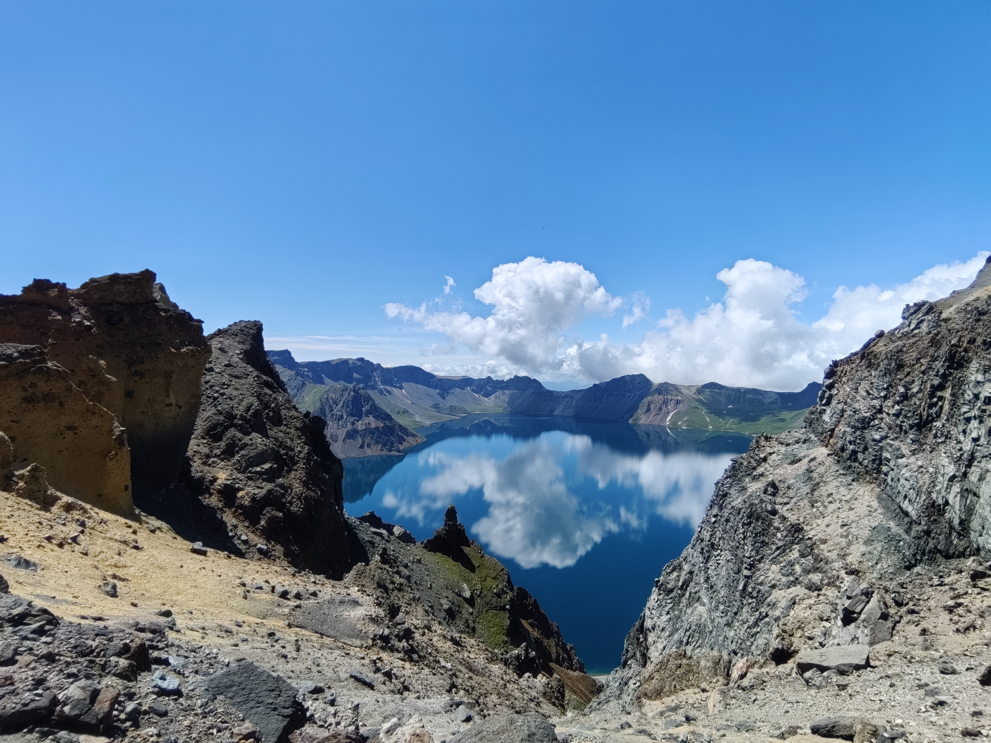 全球最高海拨火山湖一一长白山天池
