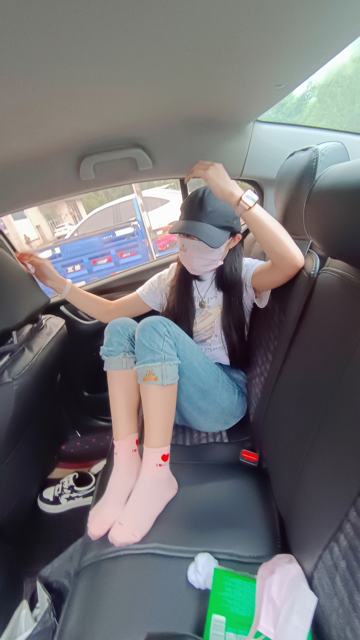 女生脚臭怎么避免尴尬?#新同学超有梗