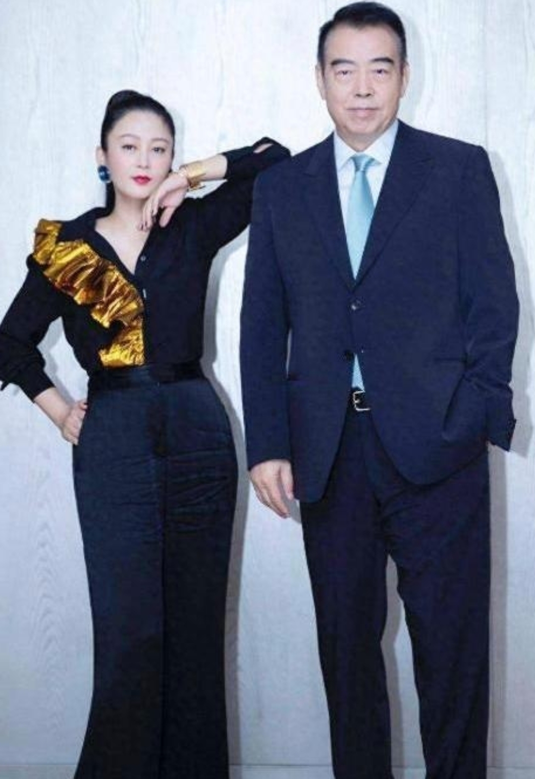 谁能想到陈红这回答直接杀疯直言是她没魅力不然陈凯歌咋成我