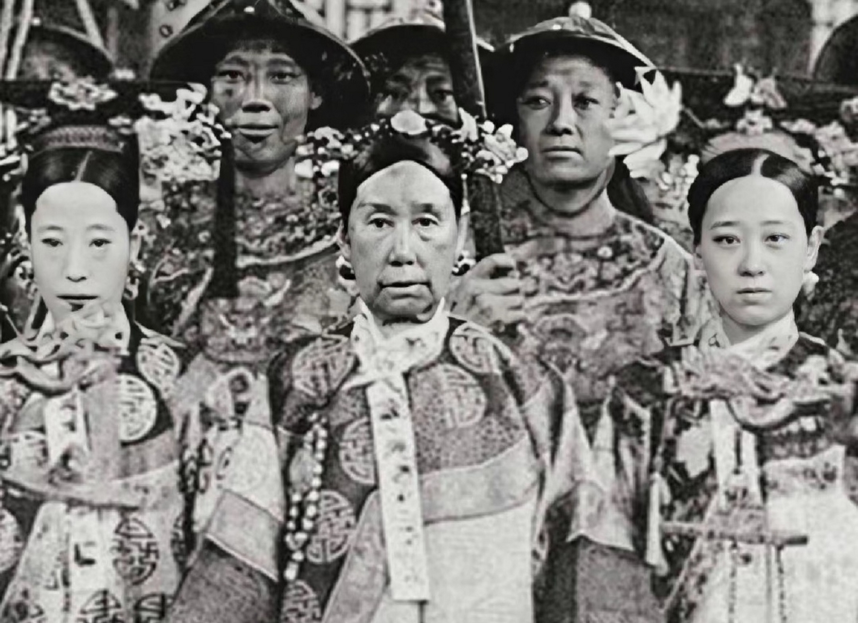 清朝庆亲王的四女儿, 被称为清朝"最美四格格",因长相貌美,气质好