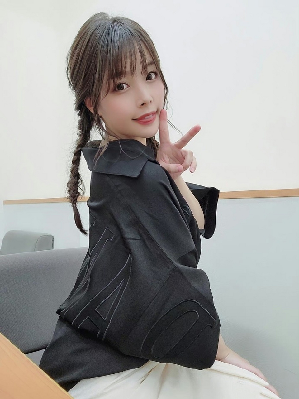 八木奈奈,不同风格展现着不同的美#美女# #养眼美女# #性感美女# #晒