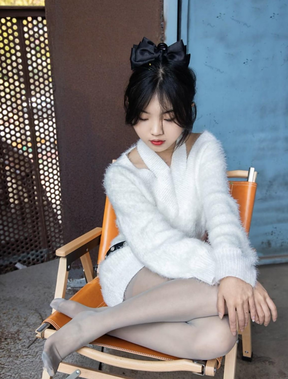 灰丝也是少女感满满#少女写真# #喜欢拍照也喜欢你