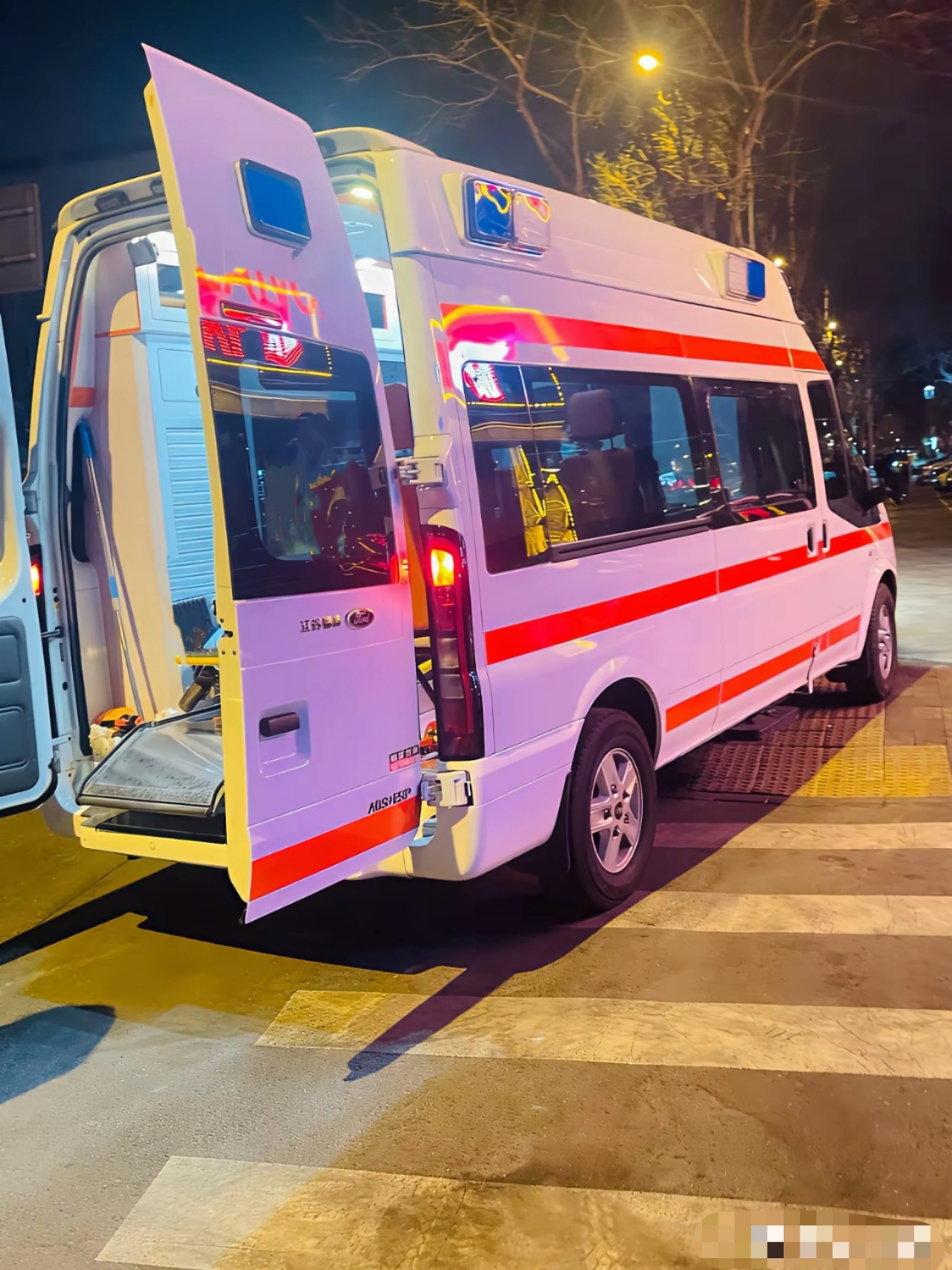 好多人说我在洗白医院,说黑车就是黑车,说医院医生没医德,说赚黑星