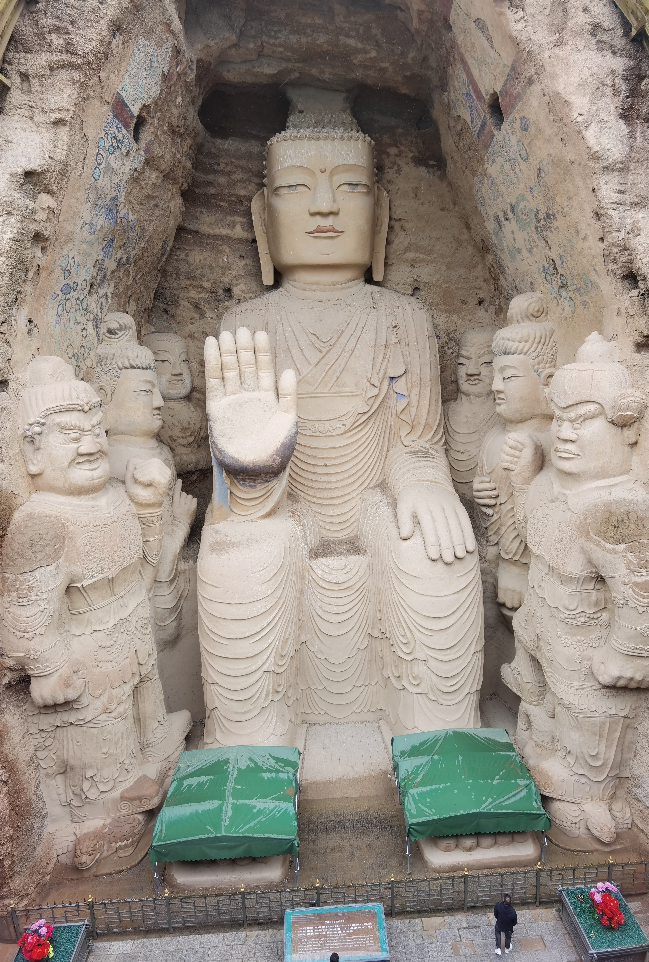 在世界的这一角落,隐藏着一尊神秘的佛像,静静地矗