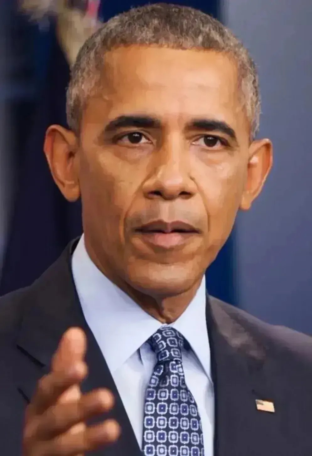 月壤的归来,犹如一枚重磅炸弹,意外地将已淡出公众视野七年的奥巴马